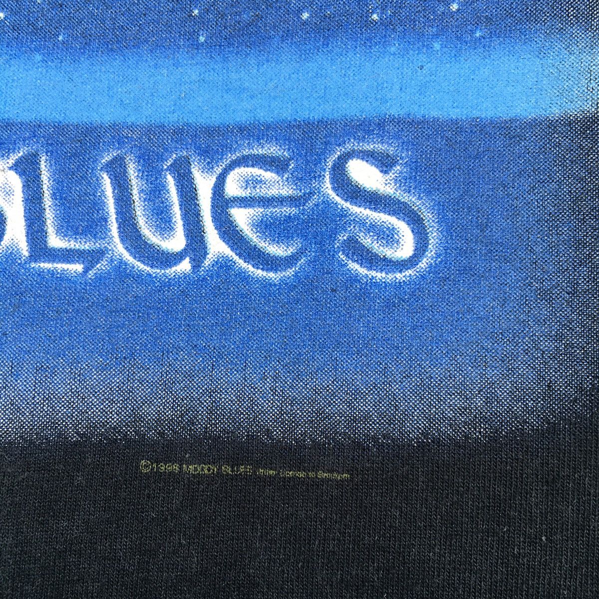 Band Tees 💥SICK💥 VINTAGE Faded 90s The Moody Blues ERD GRUNGE TSHIRT Size US L / EU 52-54 / 3 - 4 Thumbnail