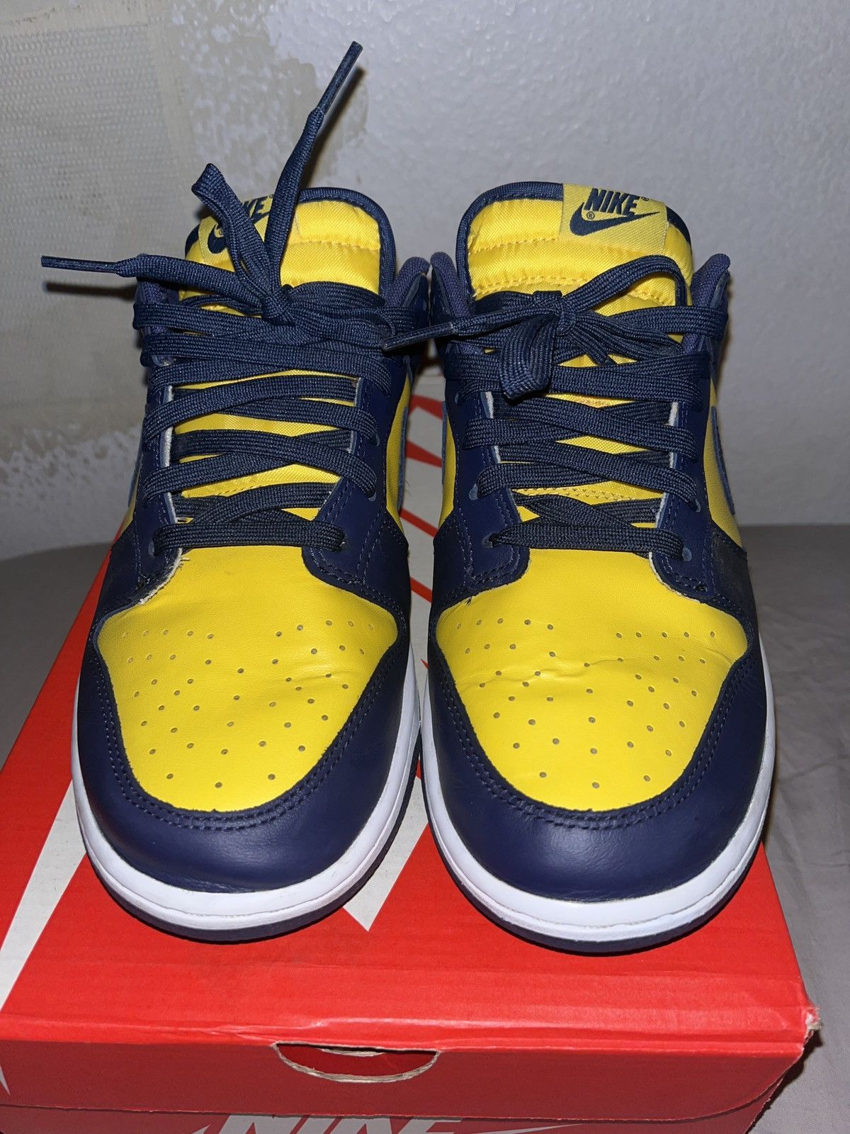 Nike Michigan Dunk Low Retros Size US 11 / EU 44 - 3 Thumbnail