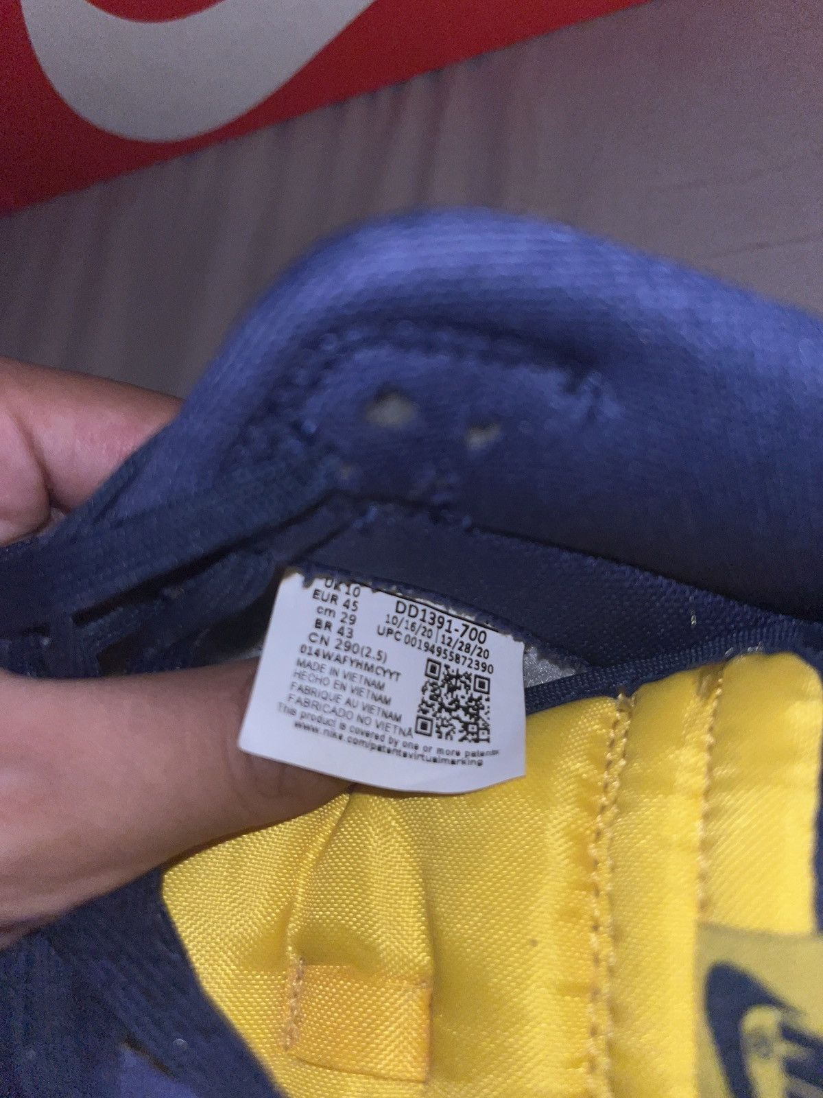 Nike Michigan Dunk Low Retros Size US 11 / EU 44 - 5 Thumbnail