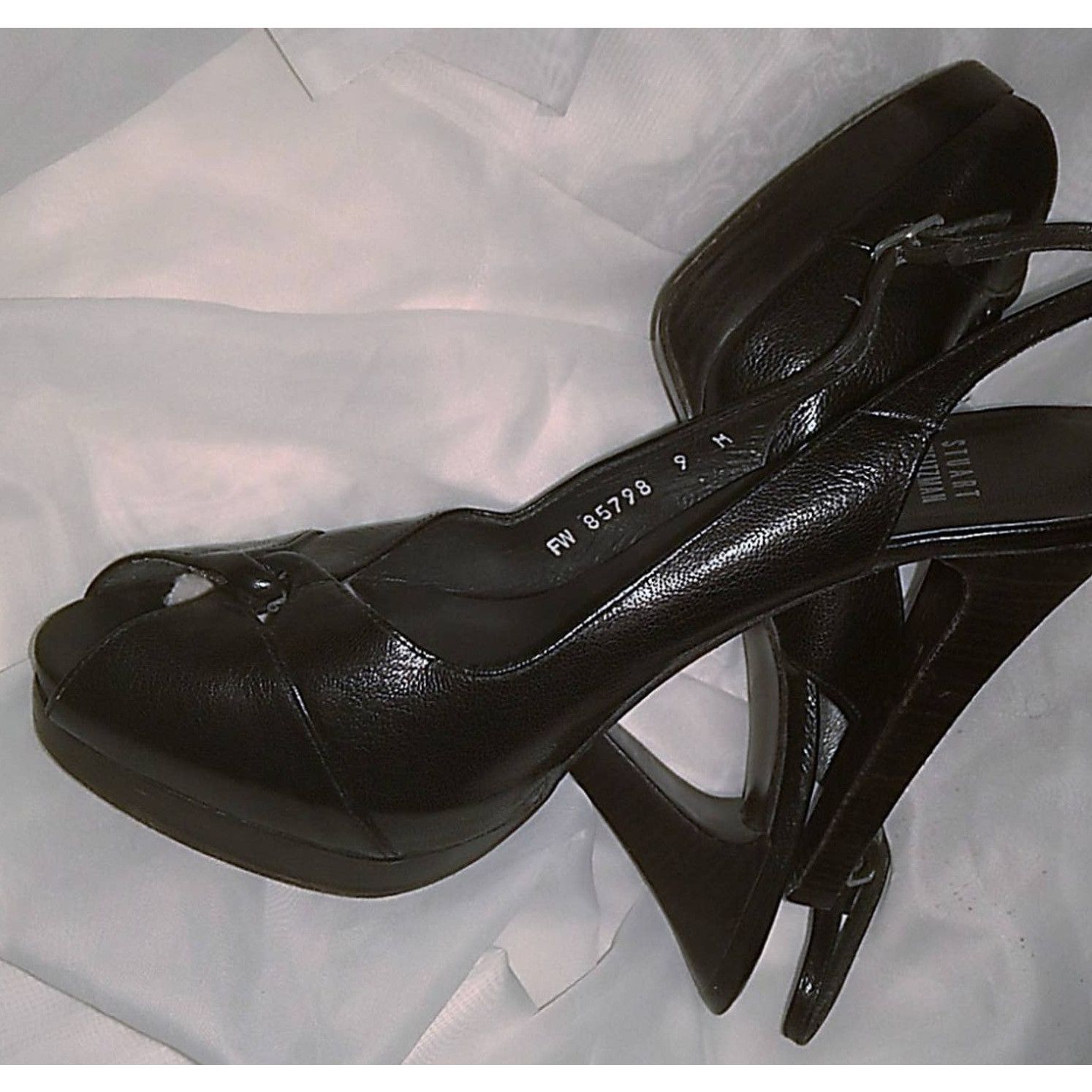 Stuart Weitzman SZ 9 Black Sling Backs EUC