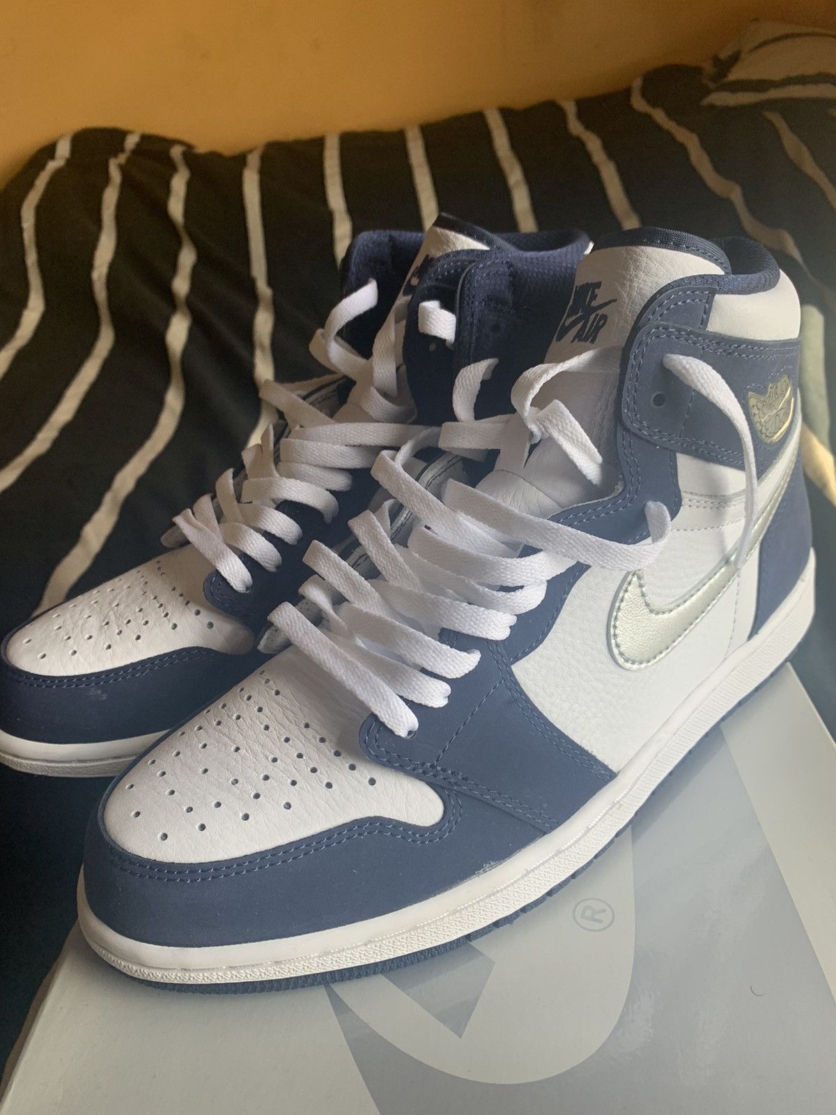 Jordan Brand × Nike Jordan 1 “Midnight Navy” Size US 10 / EU 43 - 1 Thumbnail