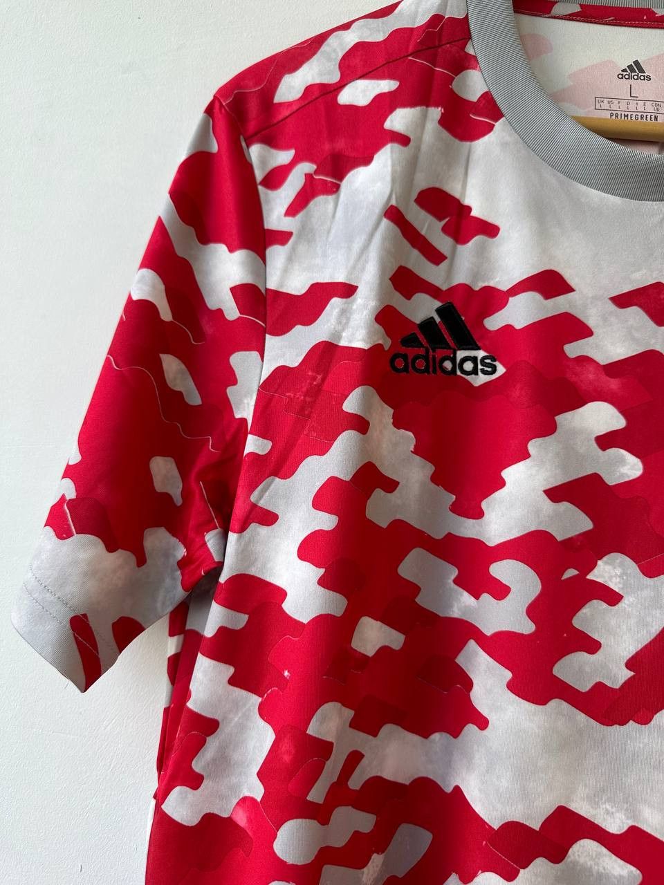 Adidas 2021 Manchester United soccer shirt jersey Size US L / EU 52-54 / 3 - 3 Thumbnail