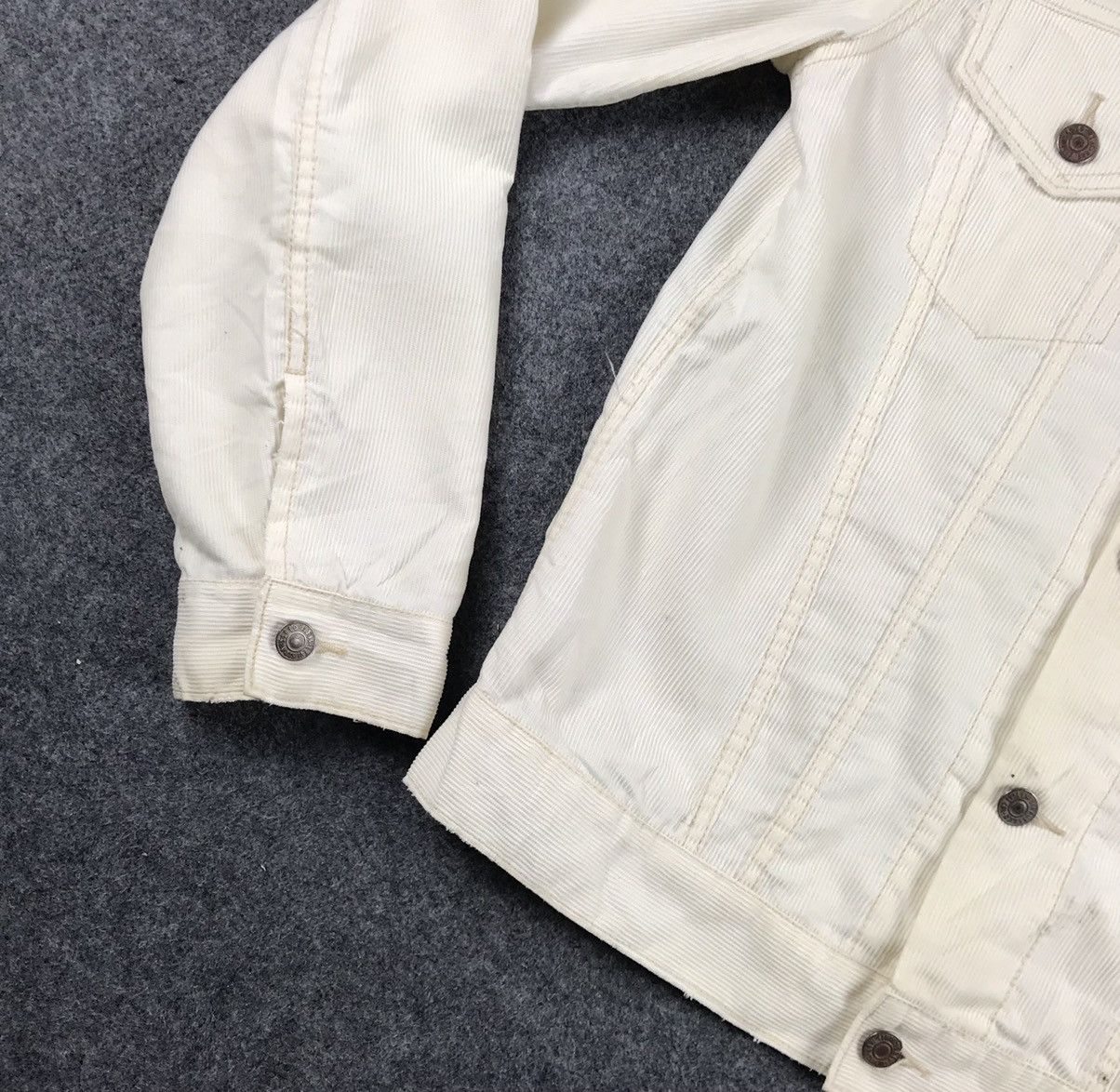 Levi's × Vintage 🔥Vintage levis 70505 corduroy jacket🔥 Size US M / EU 48-50 / 2 - 6 Thumbnail