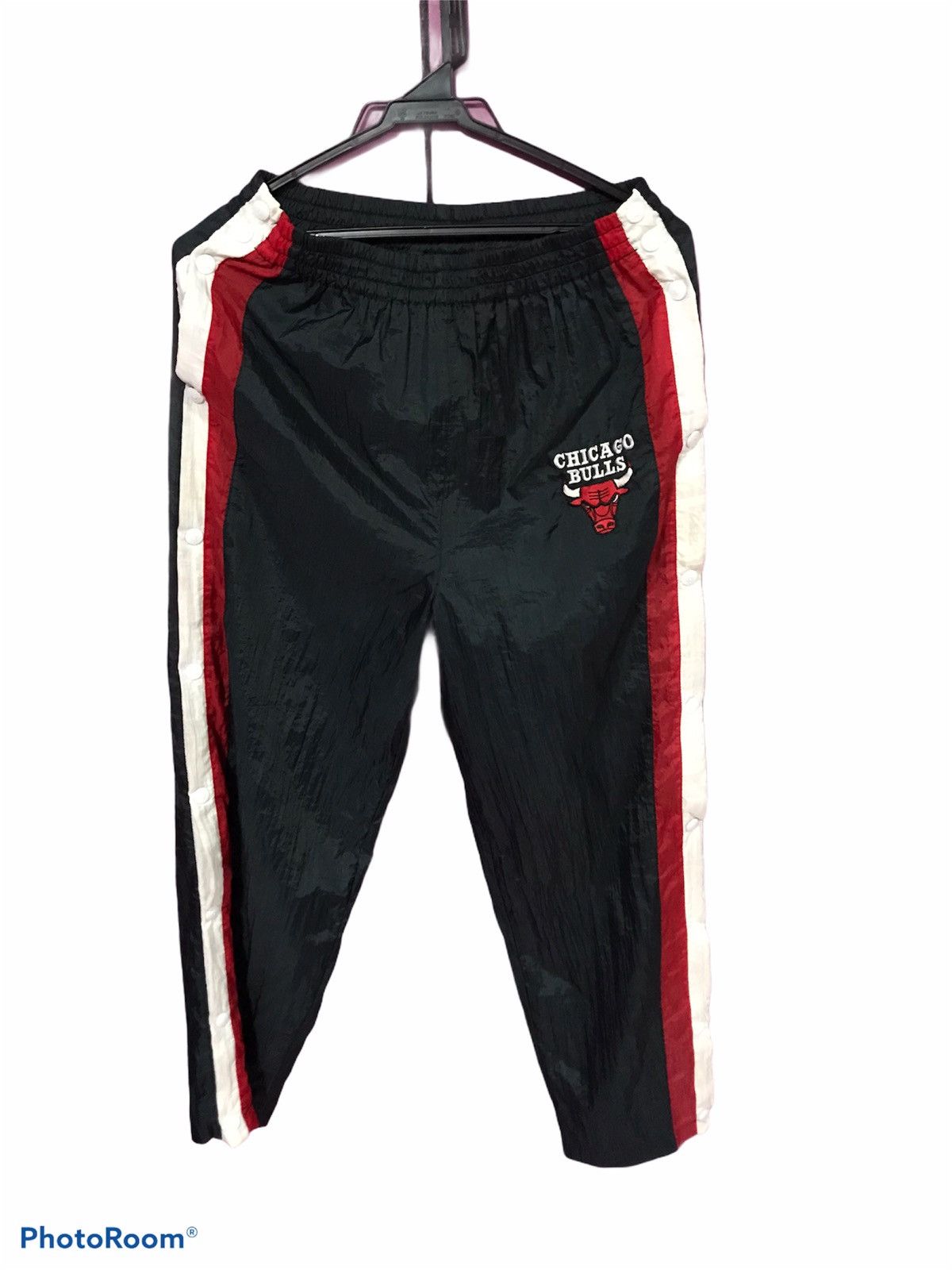 NBA VINTAGE CHICAGO BULLS 90s TRACK PANTS Size US 27 - 1 Thumbnail