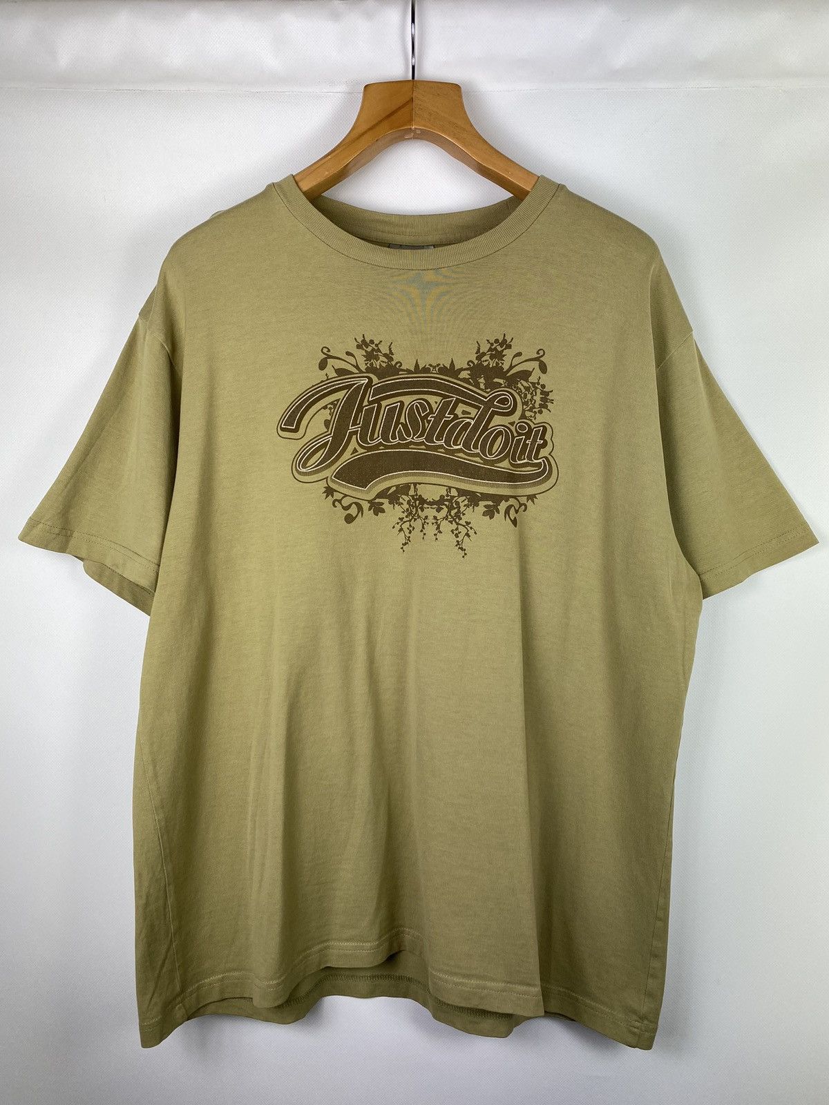 Nike VTG Nike Just Do It men's short sleeve big logo t shirt Size US XL / EU 56 / 4 - 1 Thumbnail