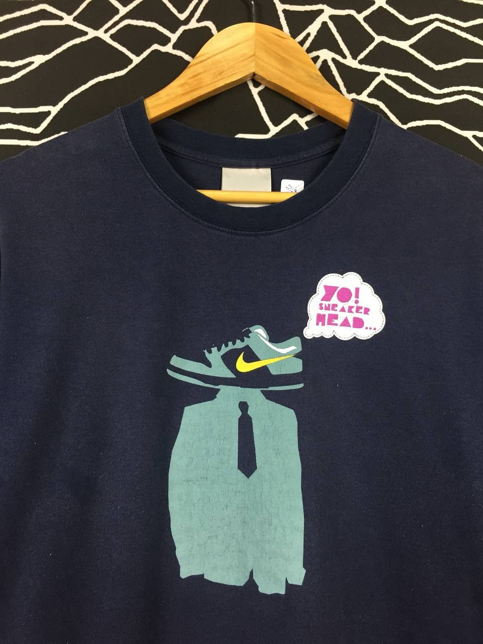Nike Vtg Y2K Nike SB Dunk Sneakerhead Swoosh Graphic Tee Size US XL / EU 56 / 4 - 4 Thumbnail
