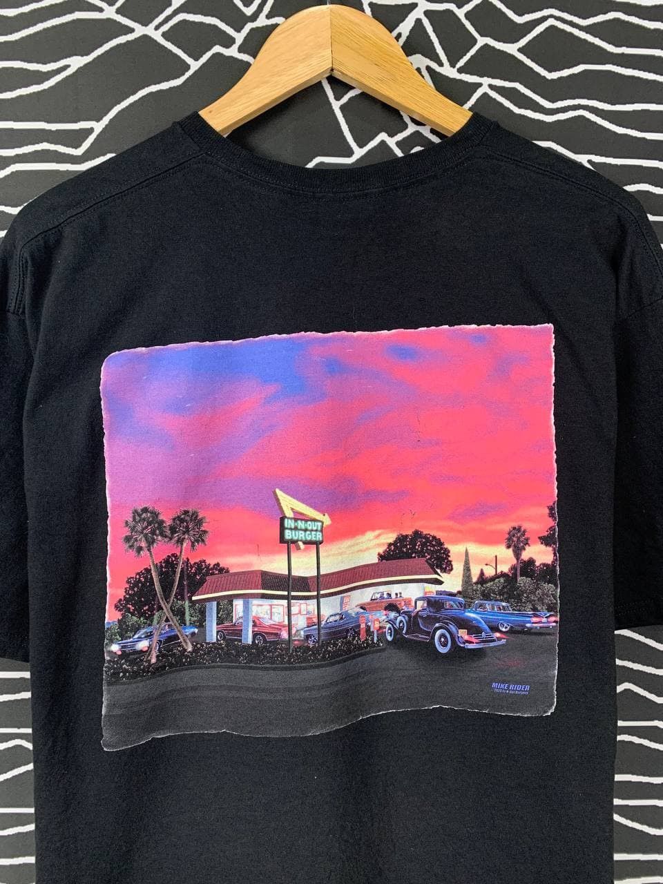 Vintage Vtg In N Out Burger Graphic Tee Size US XL / EU 56 / 4 - 6 Thumbnail