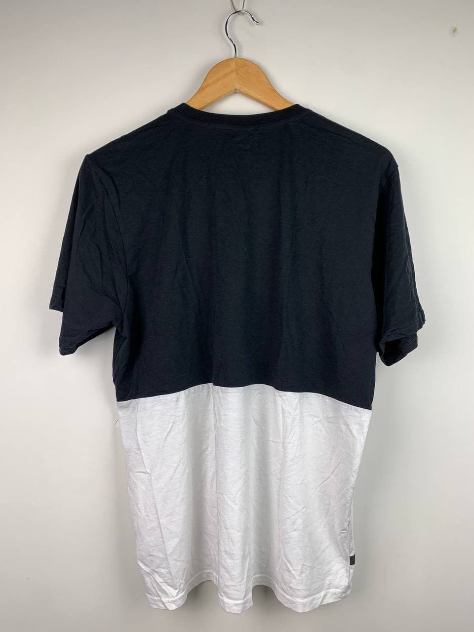 Vintage Vintage X Fashion Brand Tee Size US L / EU 52-54 / 3 - 2 Thumbnail