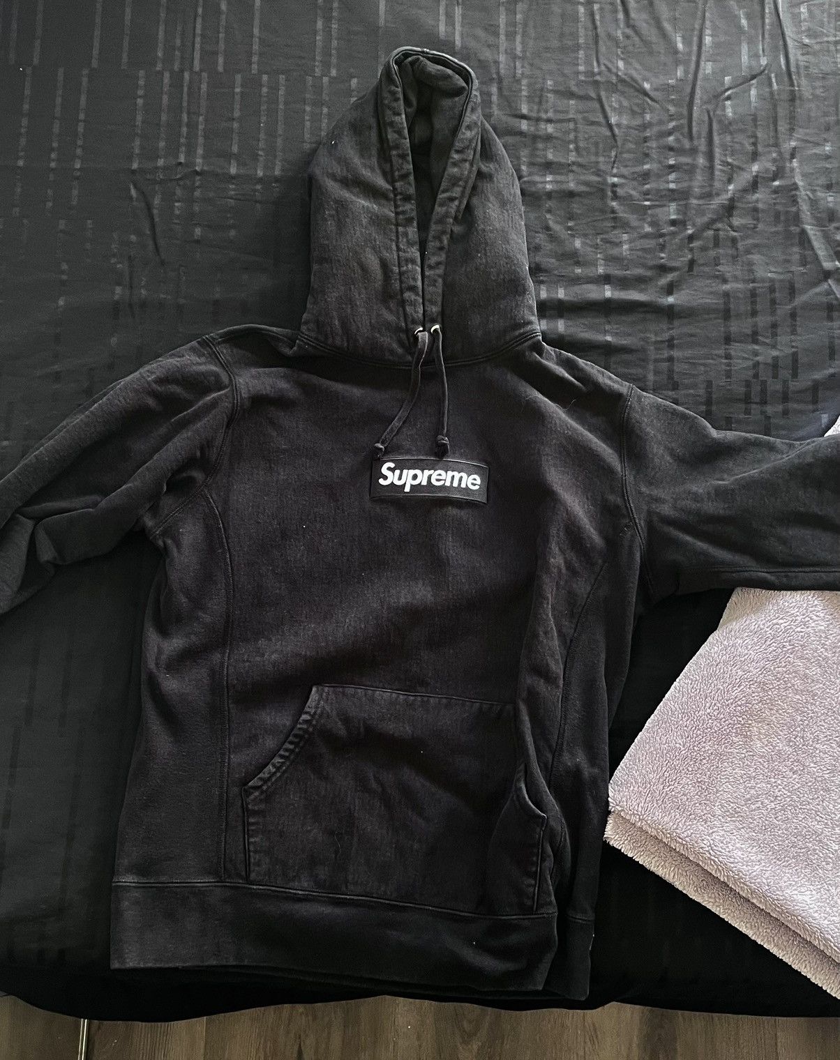 Supreme Supreme Box Logo Black Hoodie Size US L / EU 52-54 / 3 - 2 Thumbnail