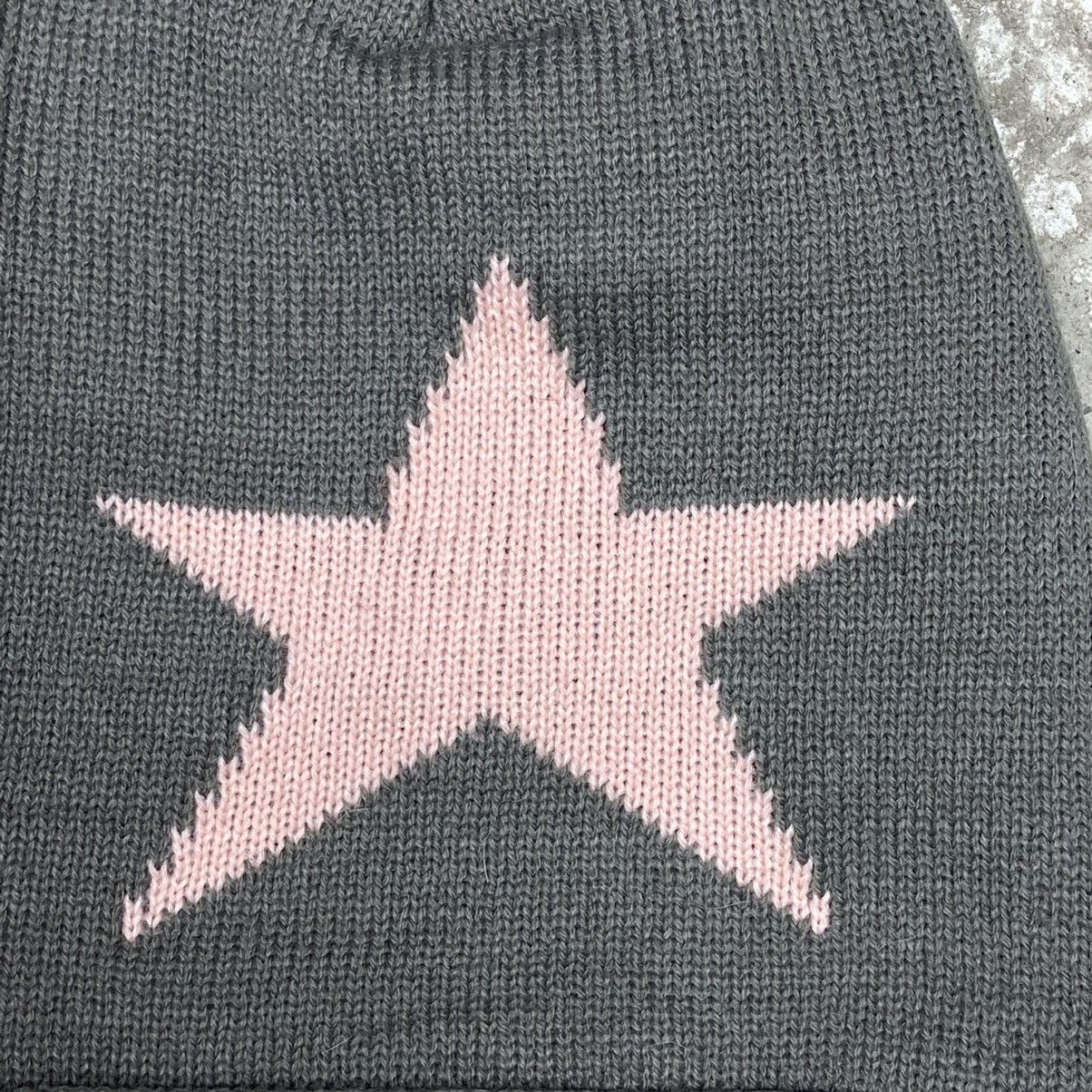 Japanese Brand CUTE Y2K PINK STAR HEAVY KNITTED VINTAGE BEANIE HAT - № 4032 Size ONE SIZE - 2 Thumbnail