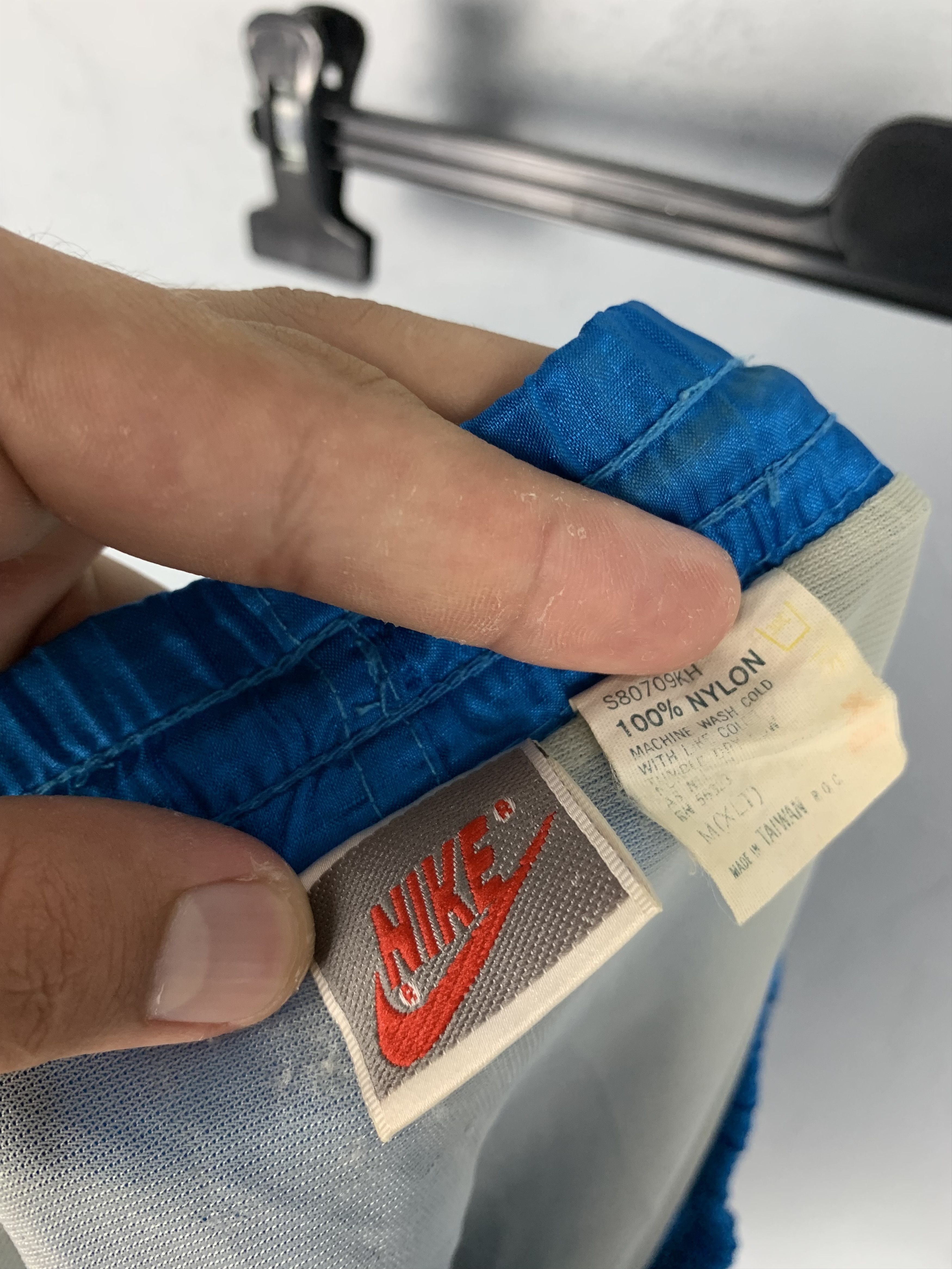 Nike × Vintage Nike 90s Vintage Nylon Mens Shorts Y2K Size US 36 / EU 52 - 7 Thumbnail