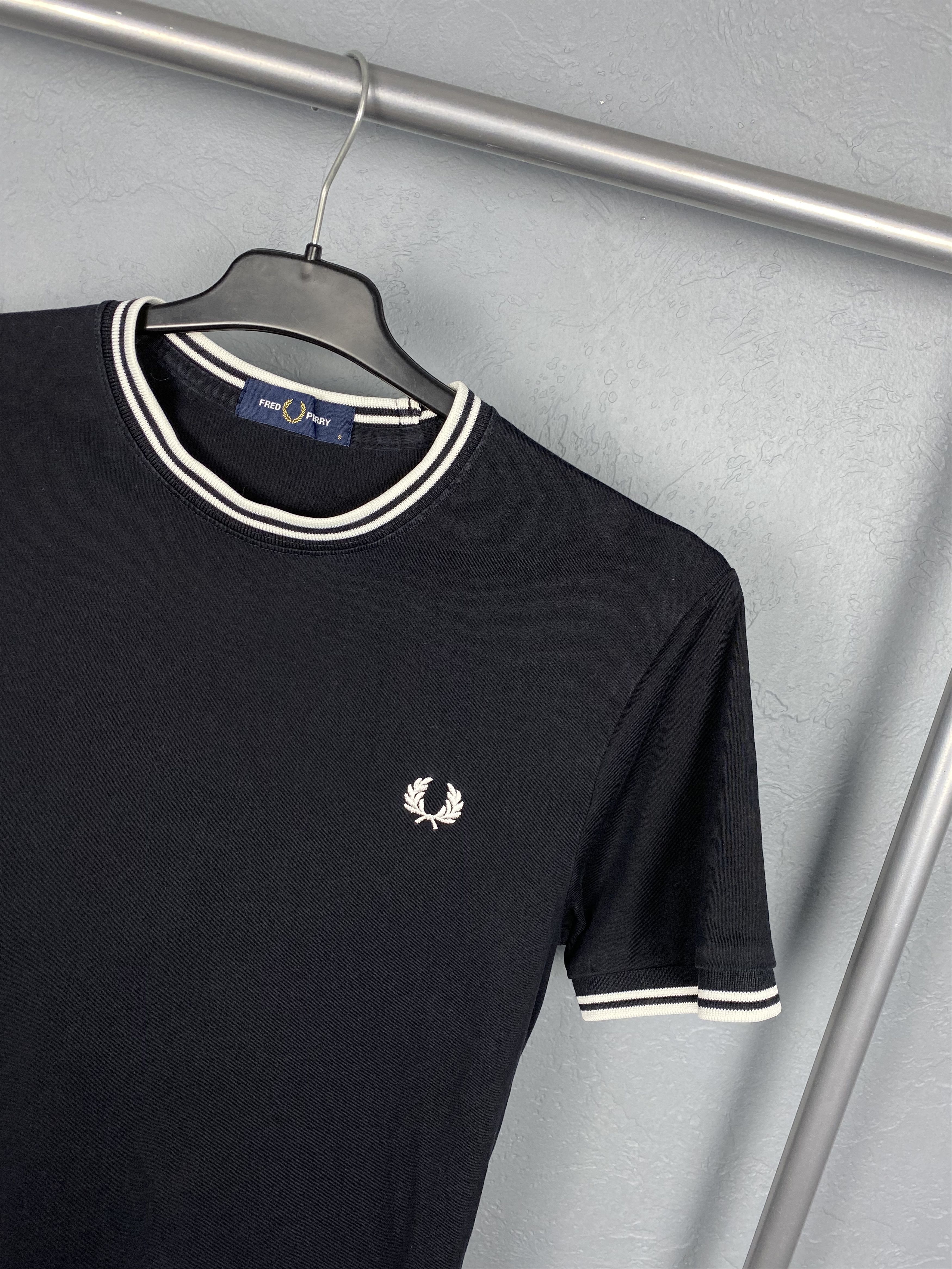 Fred Perry × Vintage Fred Perry Mens Crew Neck T-Shirt Tee Size US S / EU 44-46 / 1 - 2 Thumbnail