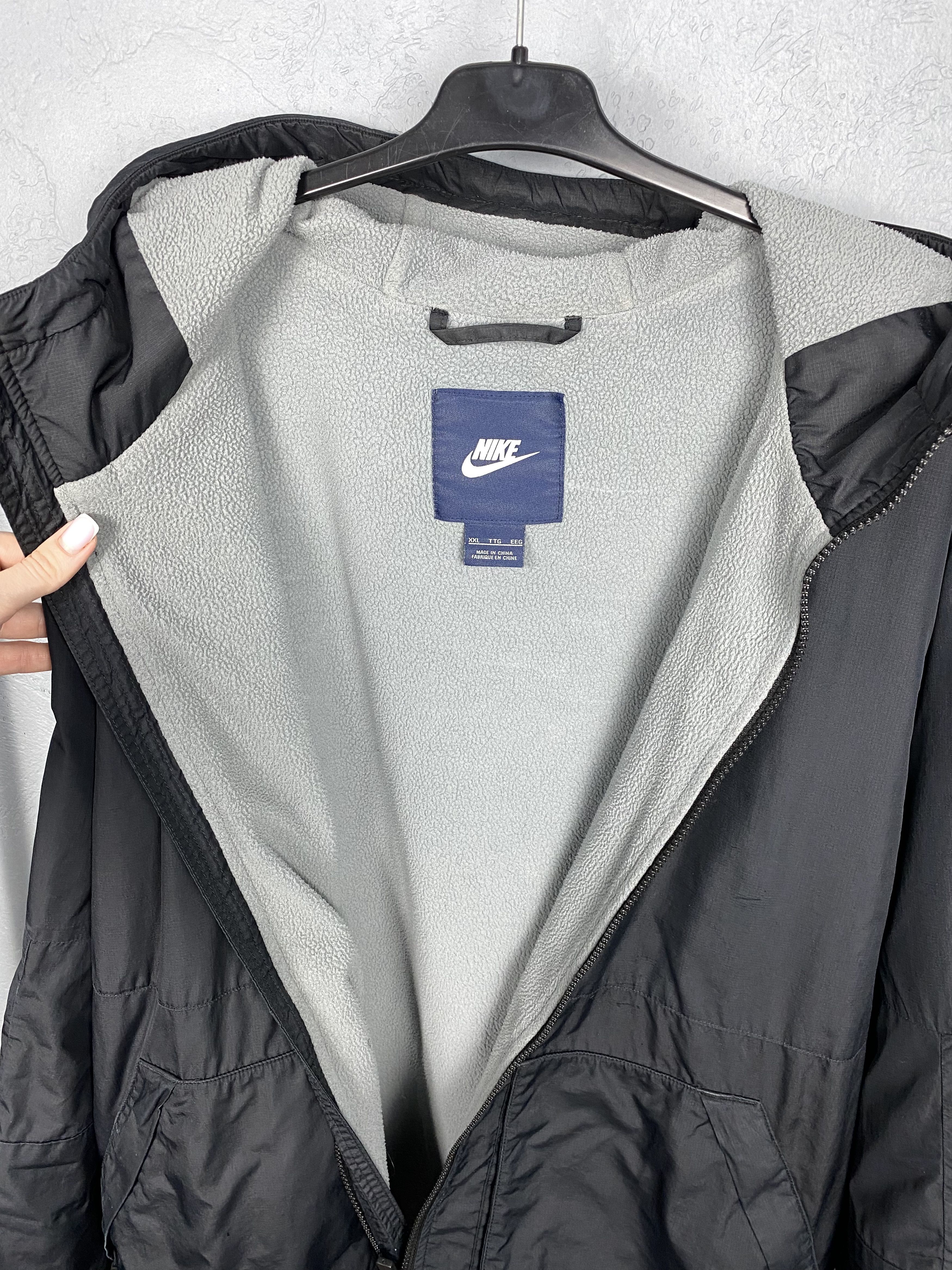 Nike × Vintage Nike Vintage Mens Nylon Jacket Y2K Swoosh Size US XXL / EU 58 / 5 - 7 Thumbnail