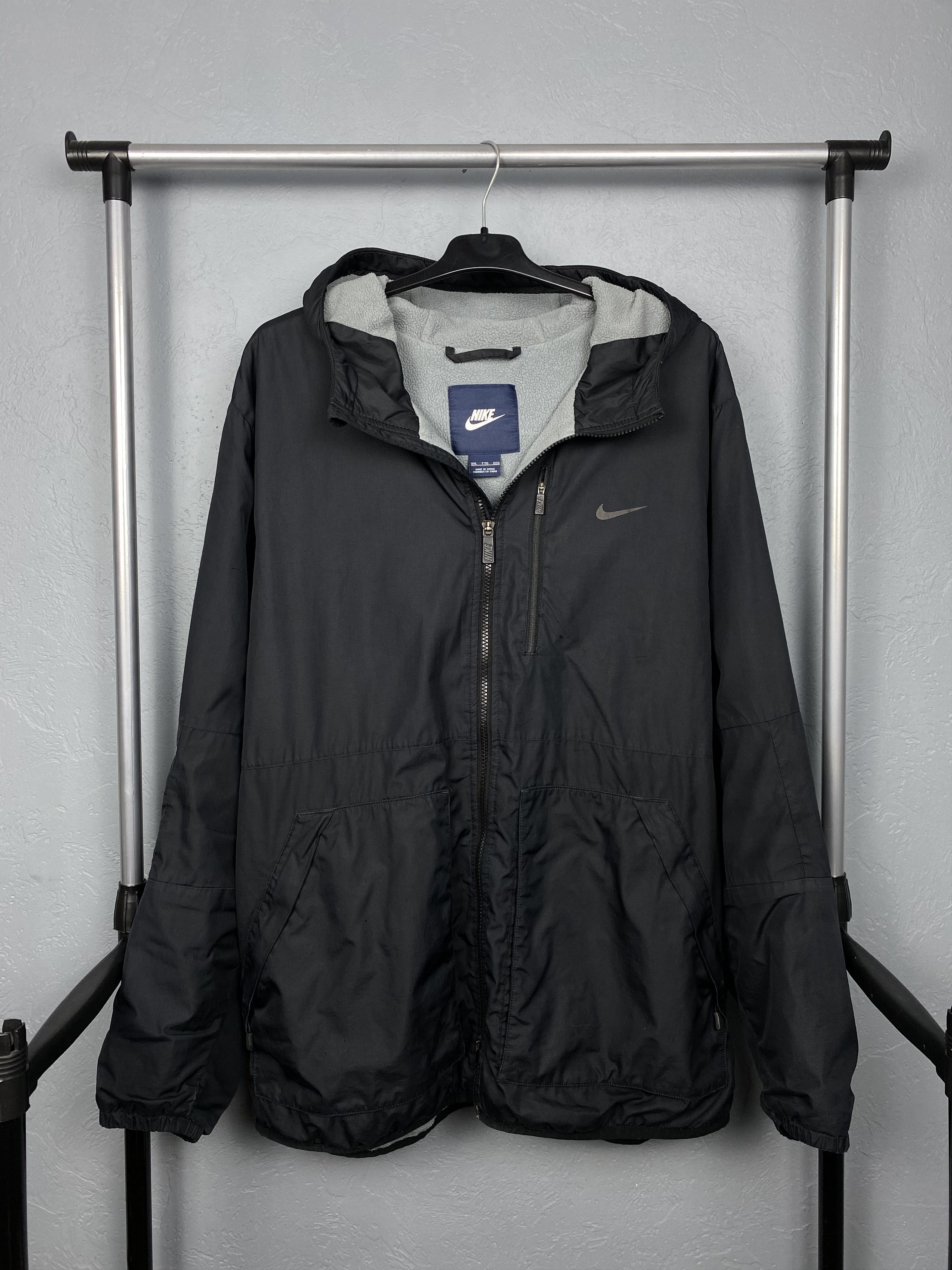 Nike × Vintage Nike Vintage Mens Nylon Jacket Y2K Swoosh Size US XXL / EU 58 / 5 - 1 Thumbnail