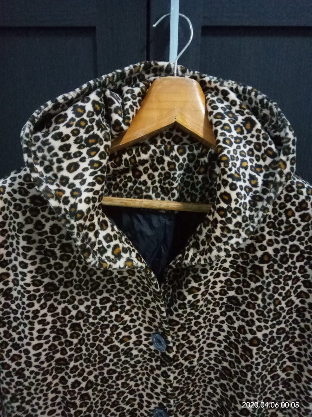 Japanese Brand Vintage Tribal Leopard Velvet Hoodi Jacket Punk RocknRoll Size US M / EU 48-50 / 2 - 2 Thumbnail