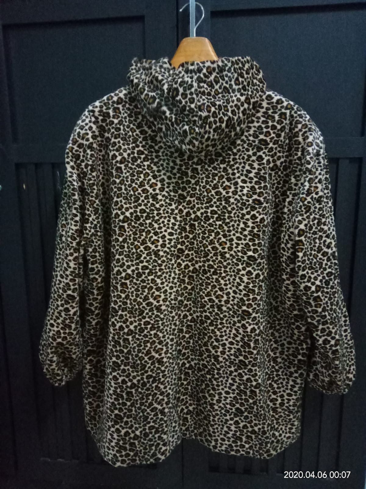Japanese Brand Vintage Tribal Leopard Velvet Hoodi Jacket Punk RocknRoll Size US M / EU 48-50 / 2 - 3 Thumbnail