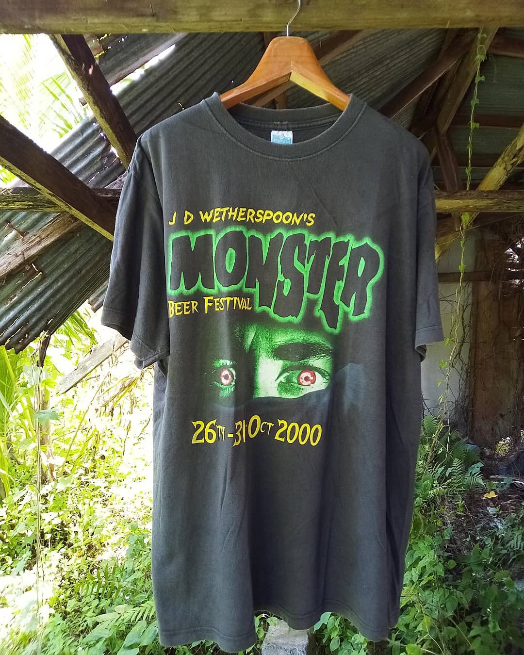 Vintage Vintage Monsters Fest 2001 fashion halloween movies Size US L / EU 52-54 / 3 - 1 Thumbnail