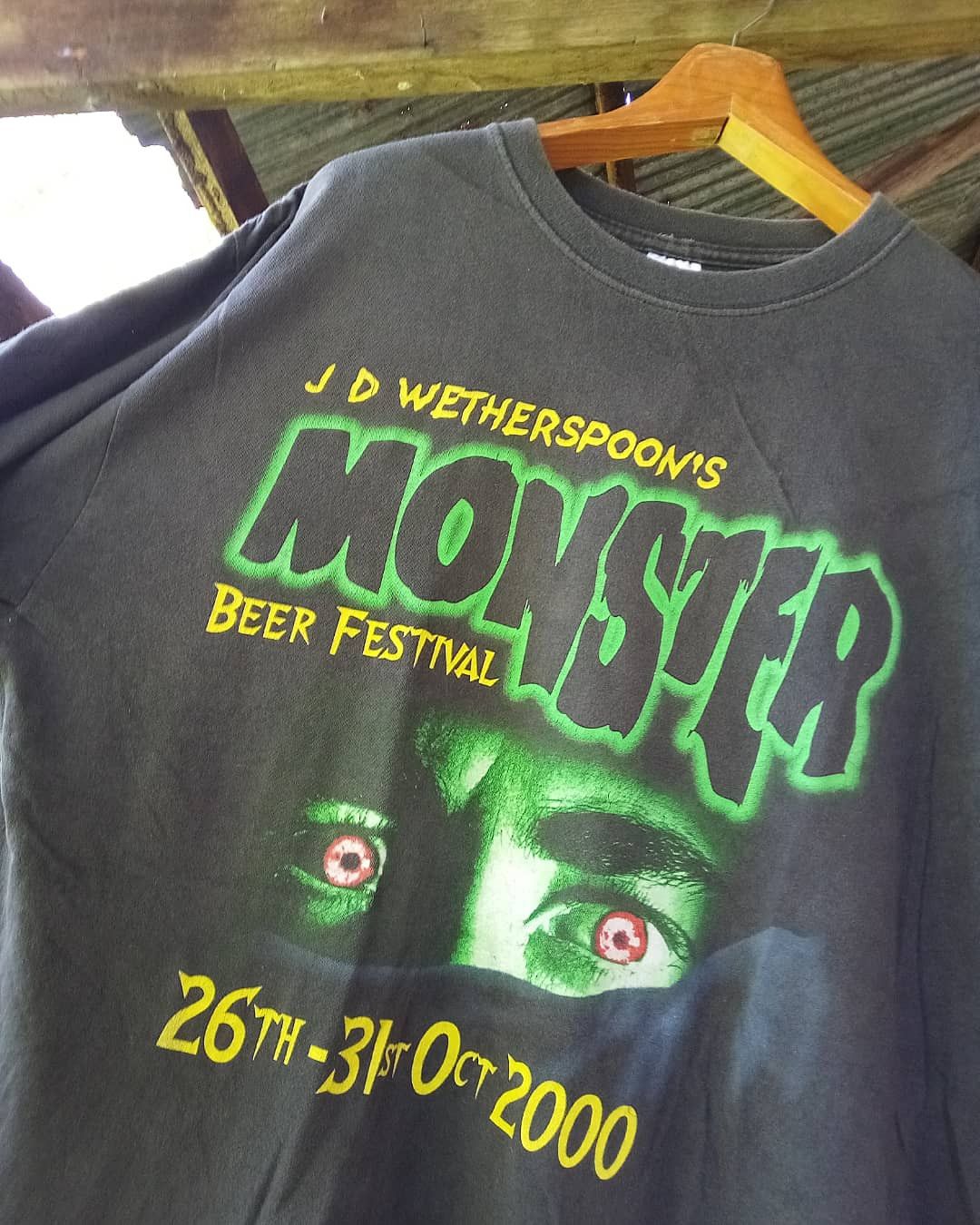 Vintage Vintage Monsters Fest 2001 fashion halloween movies Size US L / EU 52-54 / 3 - 3 Thumbnail