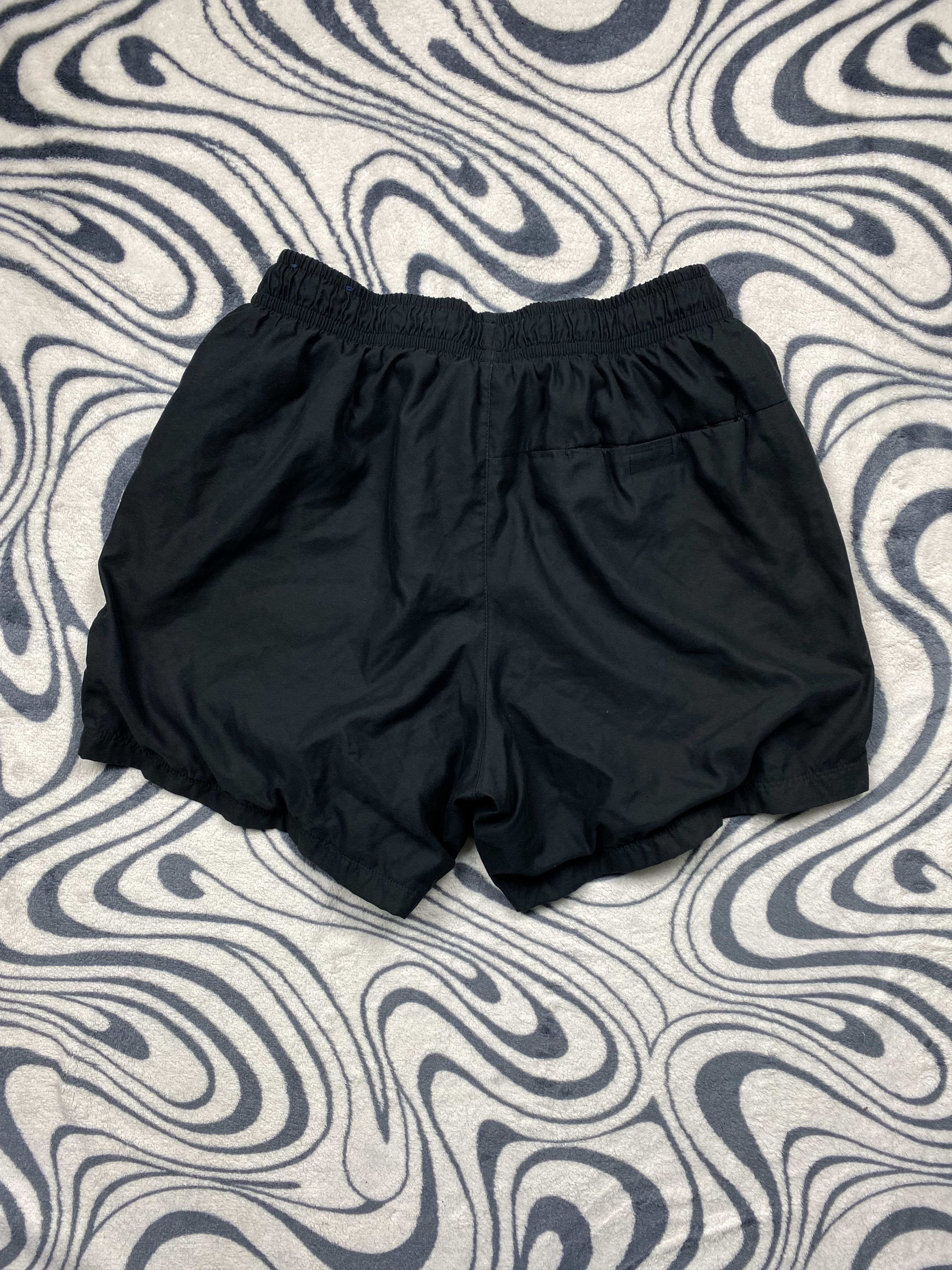 Nike × Vintage Vintage Nike Mens Nylon Shorts Y2K Size US 34 / EU 50 - 7 Thumbnail