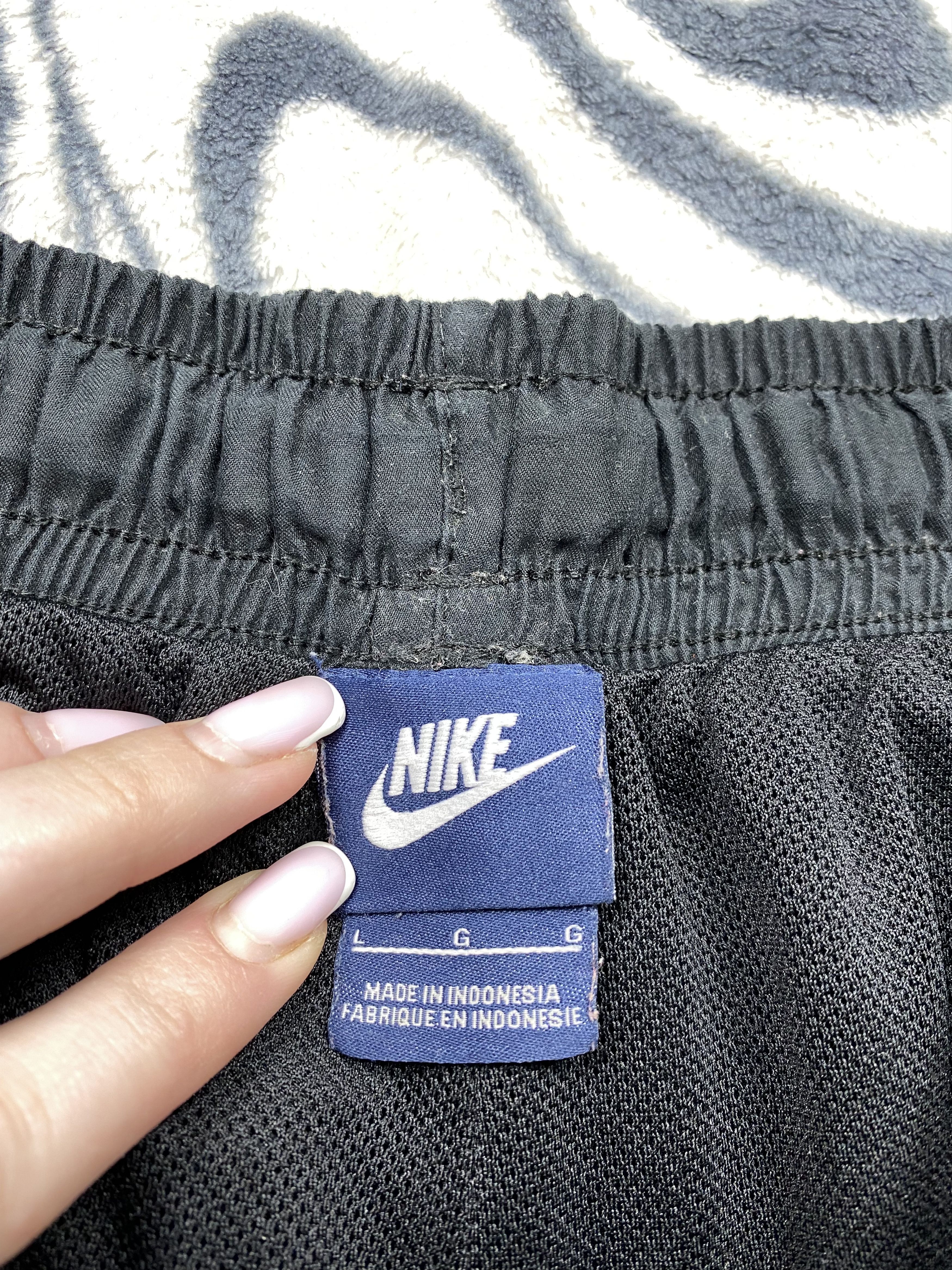 Nike × Vintage Vintage Nike Mens Nylon Shorts Y2K Size US 34 / EU 50 - 5 Thumbnail