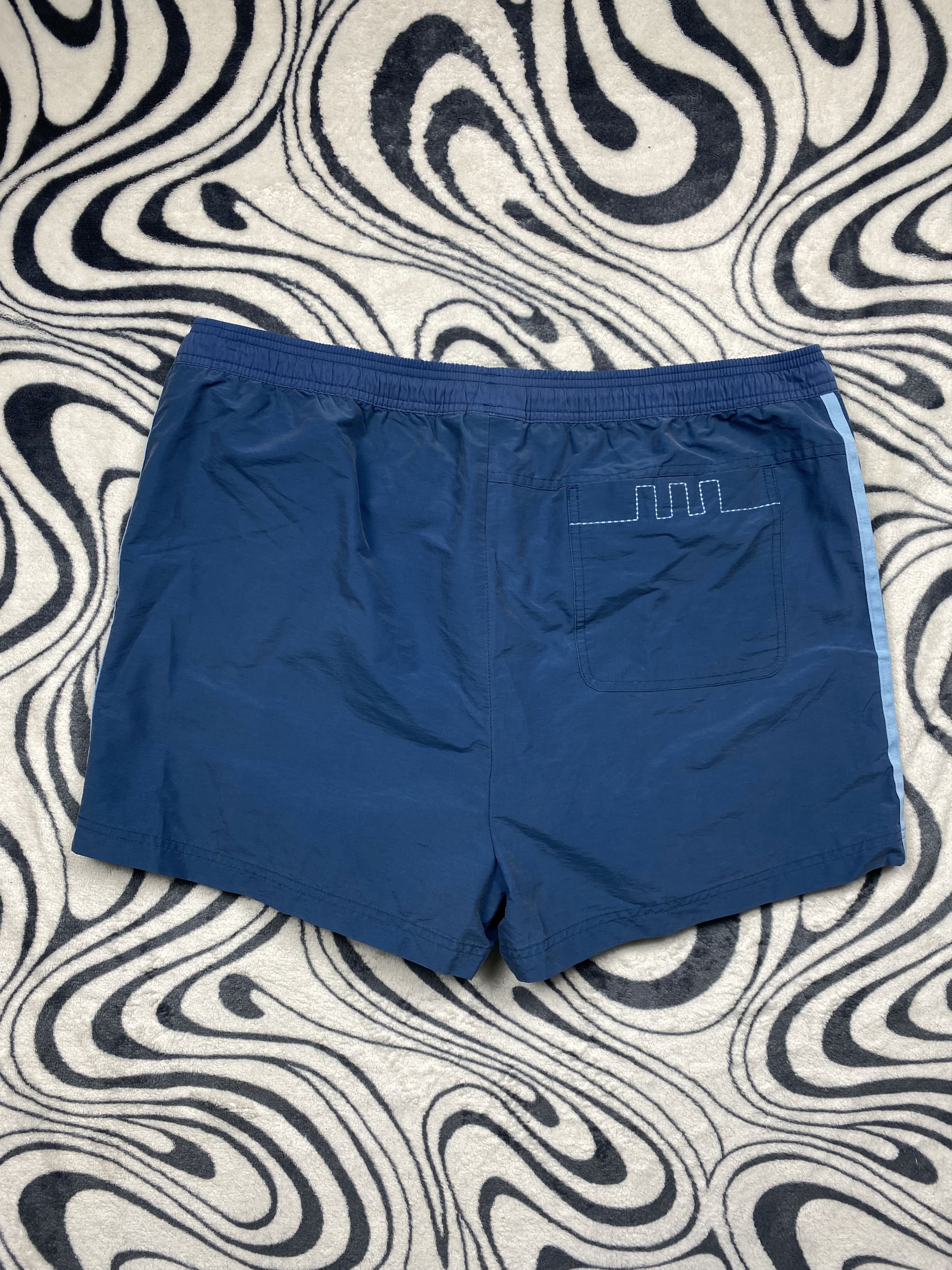 Adidas × Vintage Vintage Adidas Mens Nylon Shorts Y2K Size US 36 / EU 52 - 6 Thumbnail