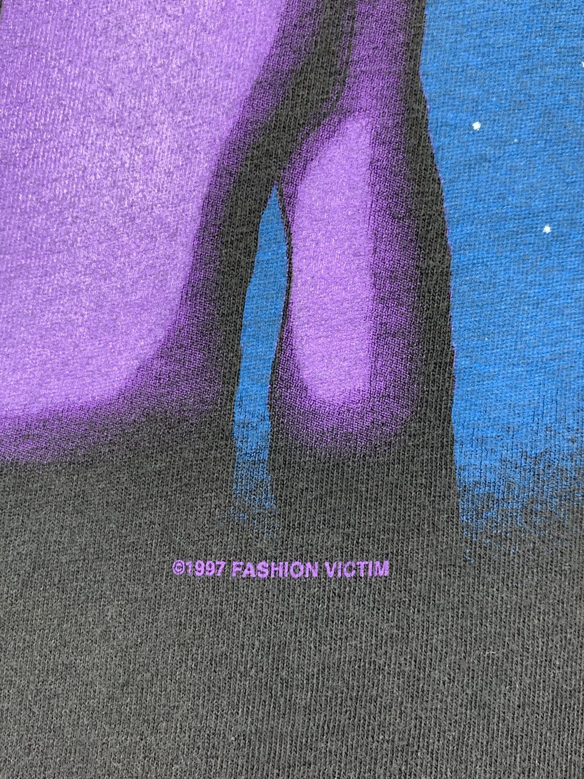 Fashion Victim 1997 Vintage Fashion Victim Purple Alien Single Stitch Tee Size US L / EU 52-54 / 3 - 9 Thumbnail