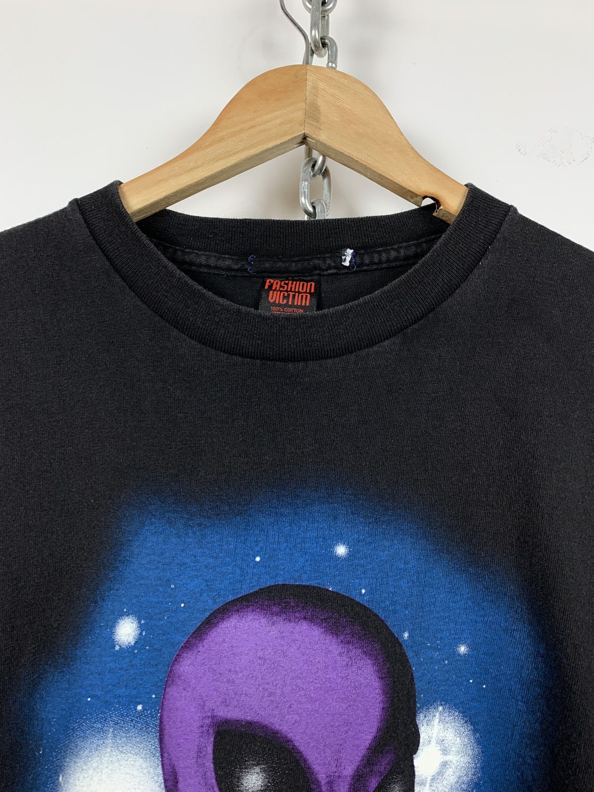 Fashion Victim 1997 Vintage Fashion Victim Purple Alien Single Stitch Tee Size US L / EU 52-54 / 3 - 5 Thumbnail