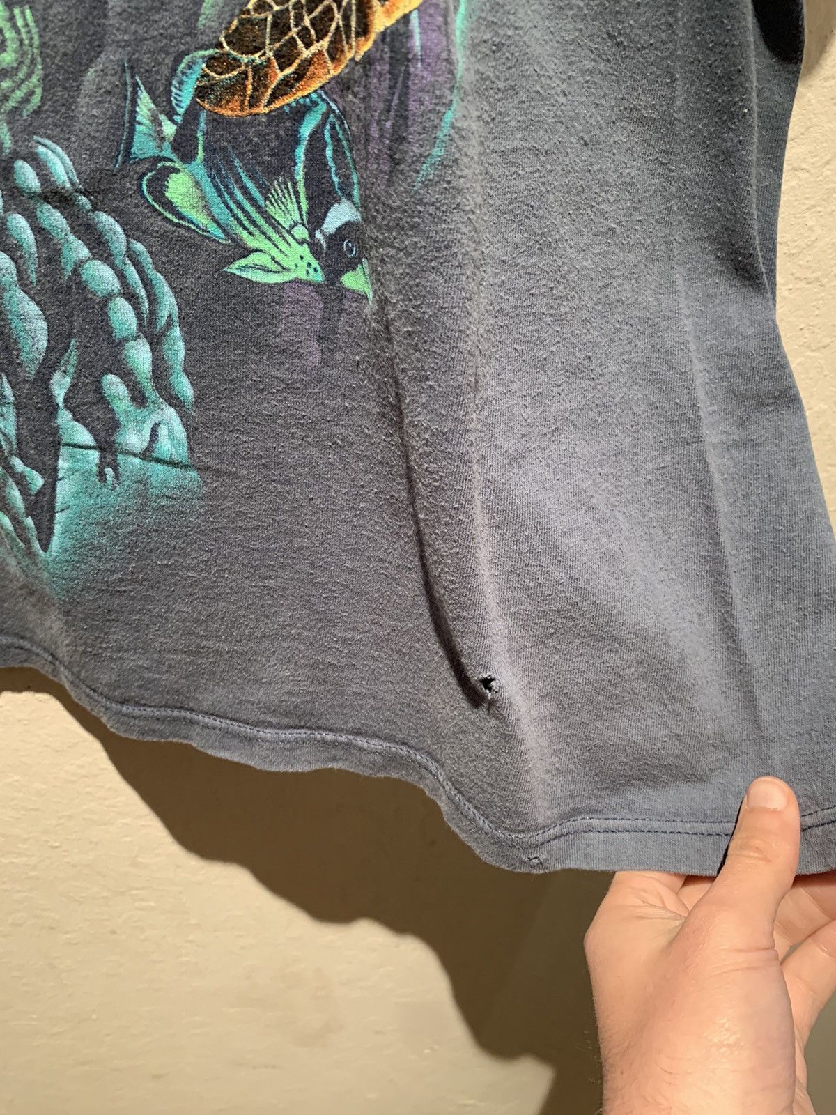 Vintage *RARE* Vintage Sea Turtle Water Nature Santa Cruz Shirt Size US XL / EU 56 / 4 - 5 Thumbnail