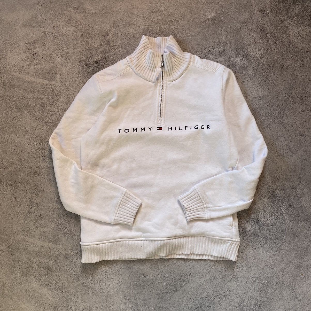 Vintage Tommy Hilfiger y2k knitwear