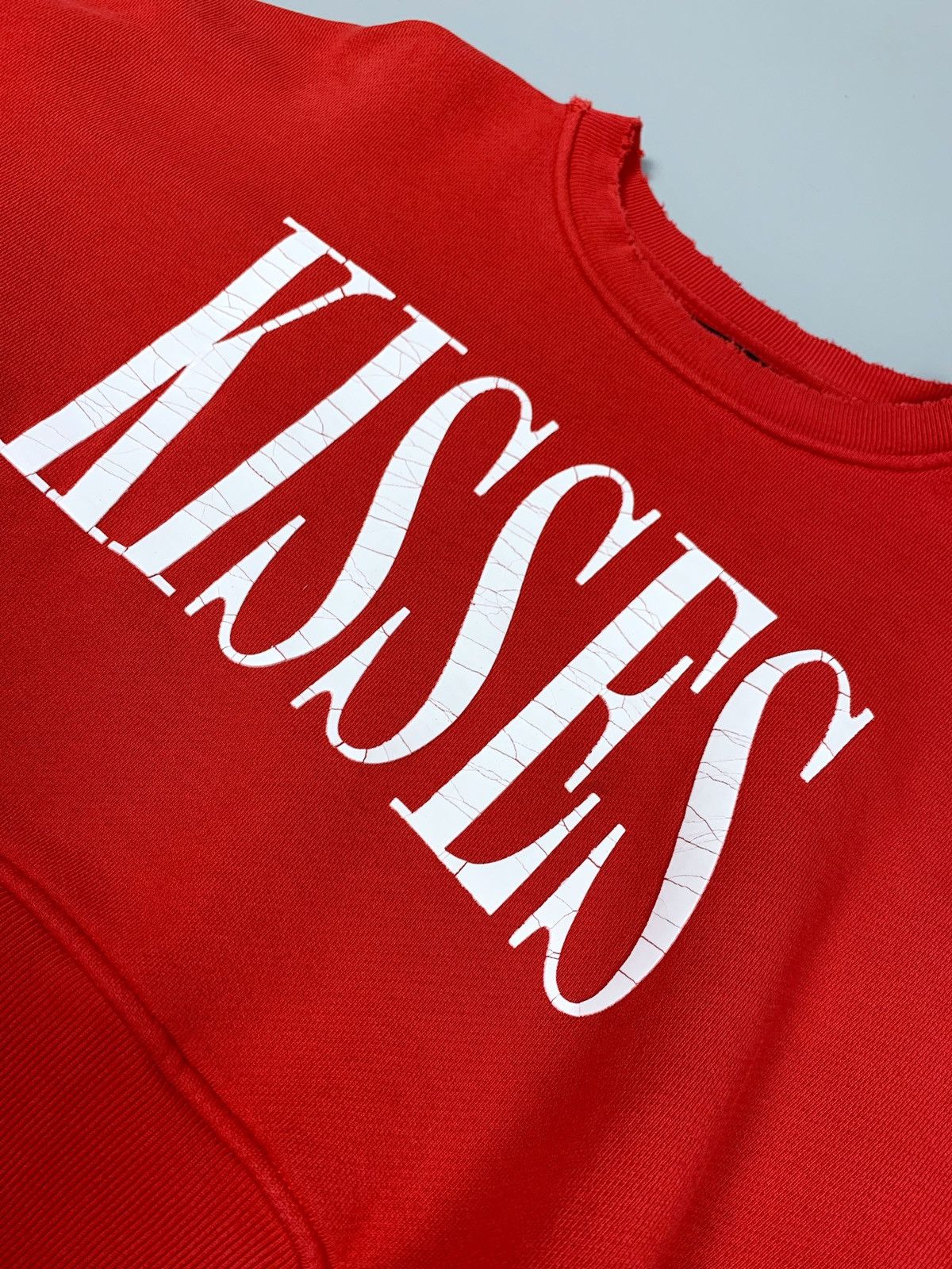 Amiri Women's AMIRI KISSES Distressed Cropped Red Sweatshirt Size XS / US 0-2 / IT 36-38 - 8 Thumbnail