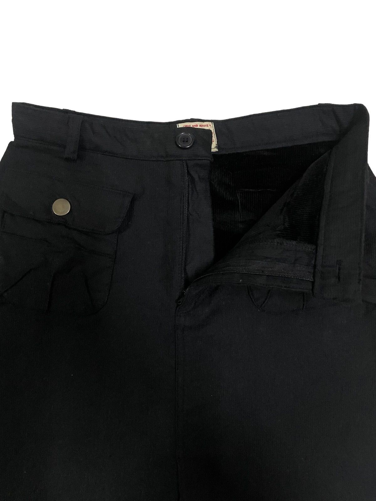Japanese Brand Goth Wear Buckle/Multipocket Bondage Style Mini Skirt Size 25" / US 0 / IT 36 - 7 Thumbnail
