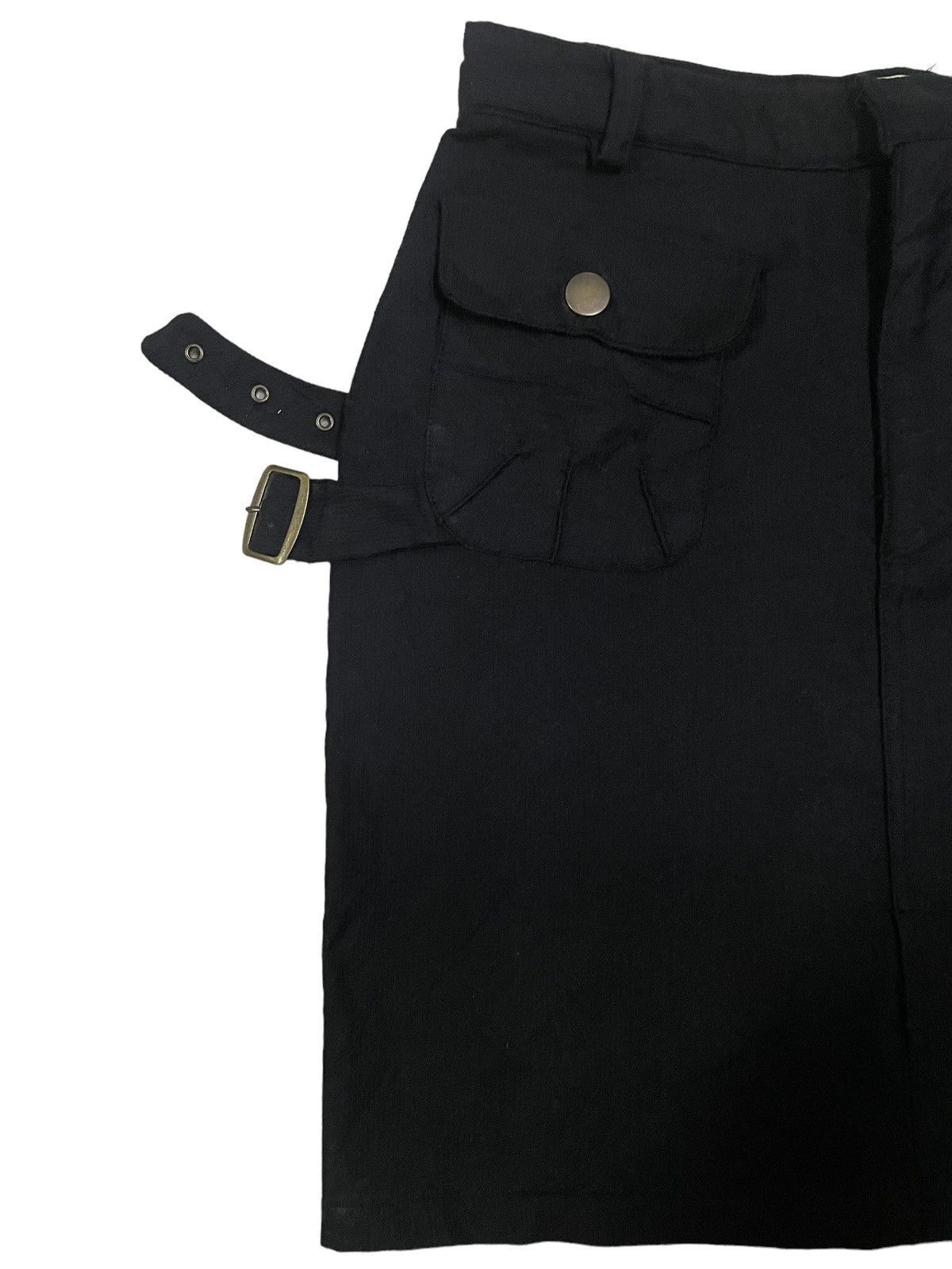 Japanese Brand Goth Wear Buckle/Multipocket Bondage Style Mini Skirt Size 25" / US 0 / IT 36 - 5 Thumbnail