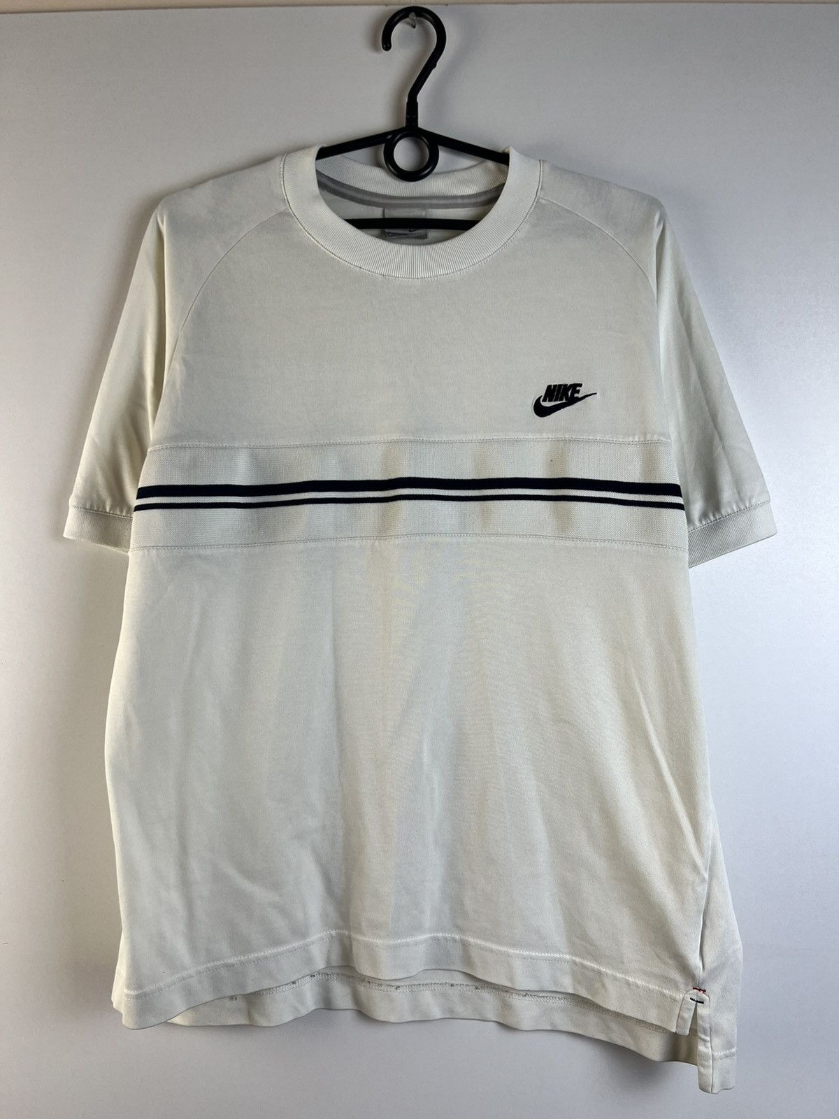 Nike Nike vintage t-shirt size L Size US L / EU 52-54 / 3 - 1 Thumbnail