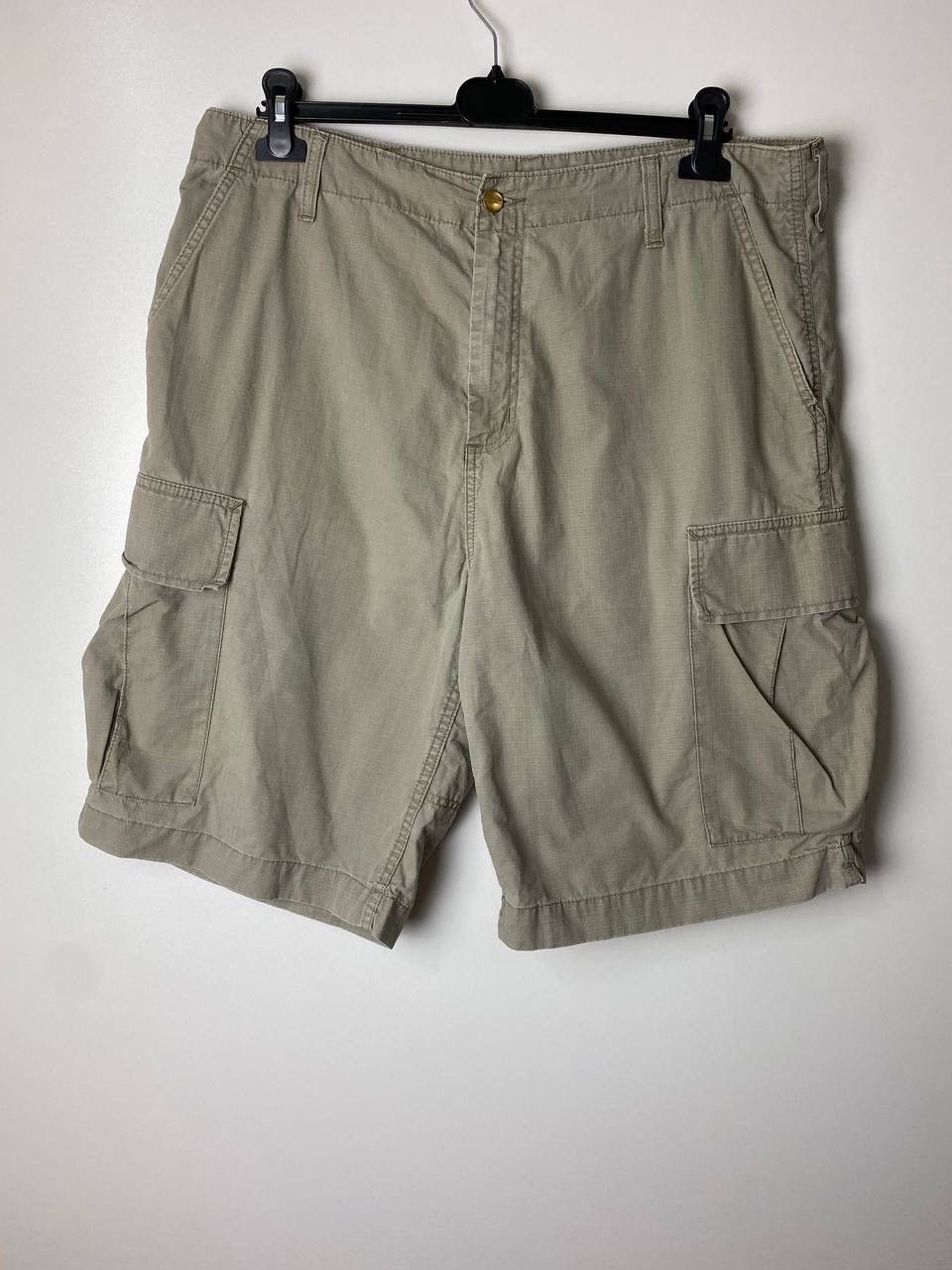 Carhartt Carhartt vintage kargo shorts size 36 Size US 36 / EU 52 - 1 Thumbnail