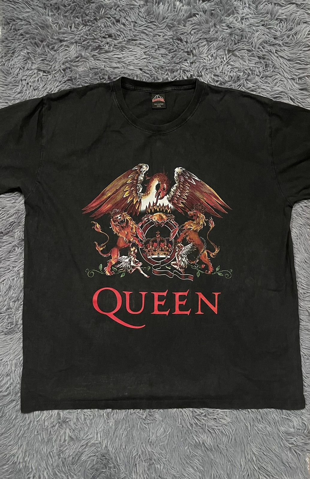 Band Tees × Vintage Queen 90s vintage iconic big logo t-shirt Size US XXL / EU 58 / 5 - 2 Thumbnail