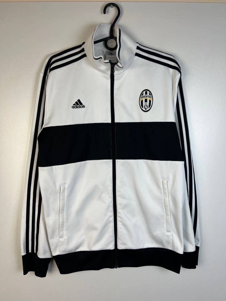 Vintage Adidas Juventus vintage Sweatshirt Size US L / EU 52-54 / 3 - 1 Thumbnail