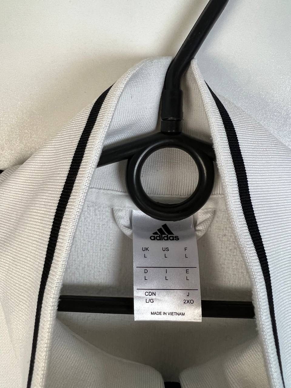 Vintage Adidas Juventus vintage Sweatshirt Size US L / EU 52-54 / 3 - 2 Thumbnail