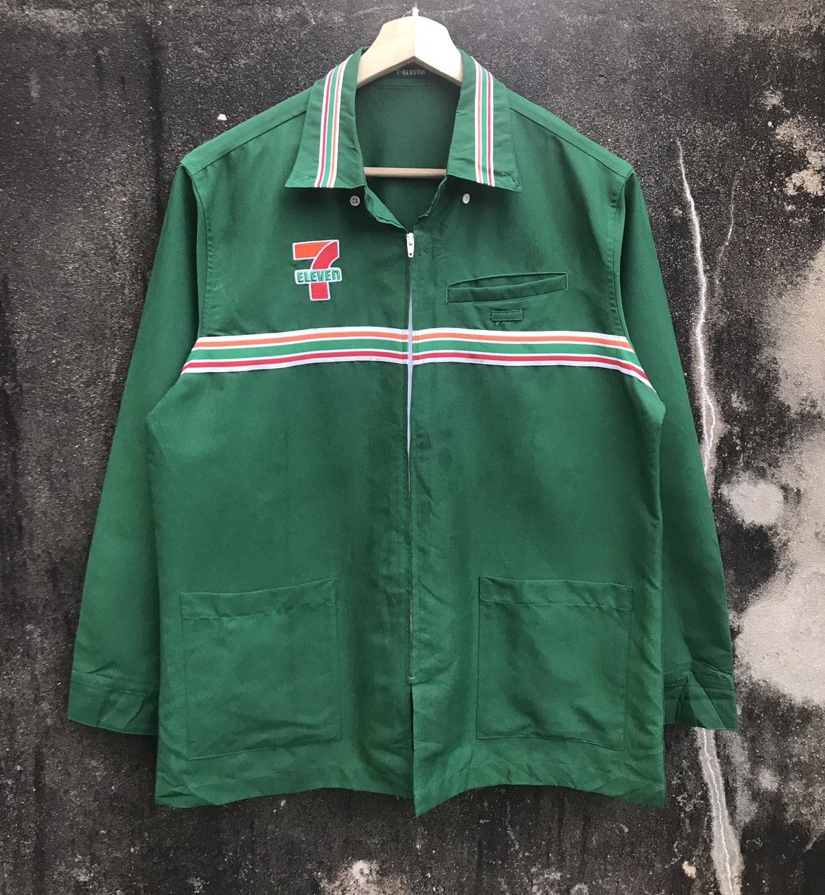 uniform experiment Vintage 7ELEVEN Workers Zipper Uniform Size US L / EU 52-54 / 3 - 1 Thumbnail