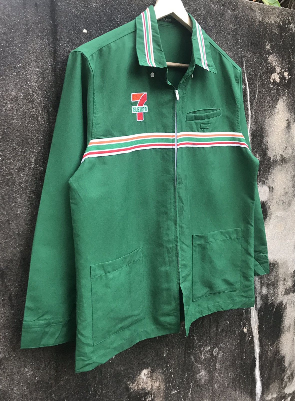 uniform experiment Vintage 7ELEVEN Workers Zipper Uniform Size US L / EU 52-54 / 3 - 9 Thumbnail