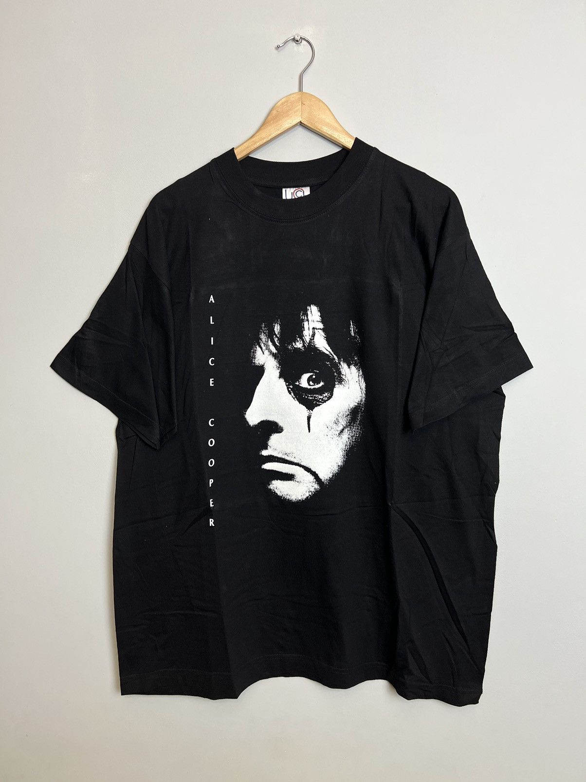 Band Tees Rare Vintage Alice Cooper 90s Heavy Metal Rock Band t shirt Size US XL / EU 56 / 4 - 1 Thumbnail