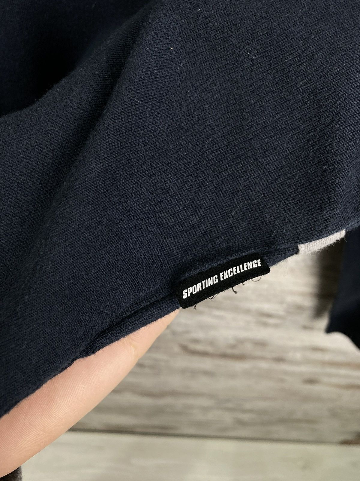 Nike Mens Vintage Nike Sweatshirt centre logo y2k rare swoosh acg Size US M / EU 48-50 / 2 - 5 Thumbnail