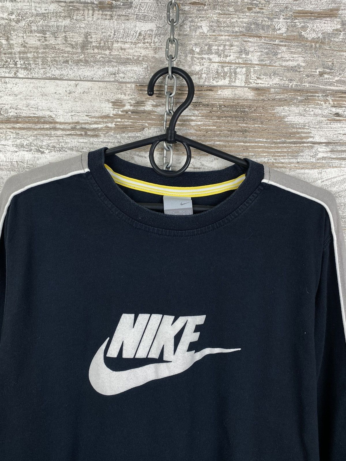 Nike Mens Vintage Nike Sweatshirt centre logo y2k rare swoosh acg Size US M / EU 48-50 / 2 - 4 Thumbnail
