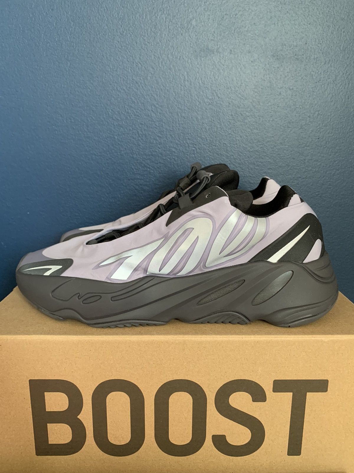 Adidas × Kanye West Yeezy 700 MNVN Geode Size US 9.5 / EU 42-43 - 3 Thumbnail