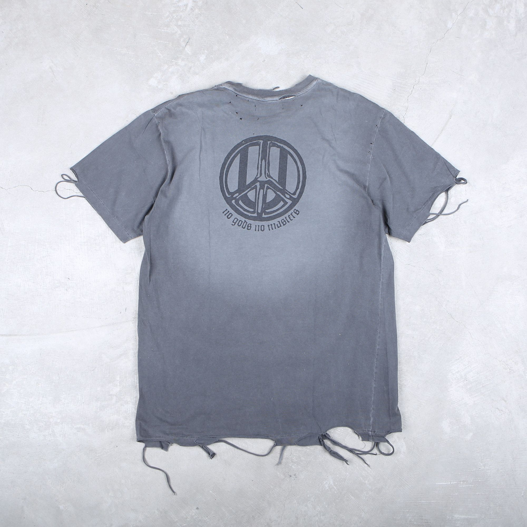 Jun Takahashi Undercover "No Gods No Master" Tee Size Large SS/03 "SCAB" Size US L / EU 52-54 / 3 - 9 Thumbnail