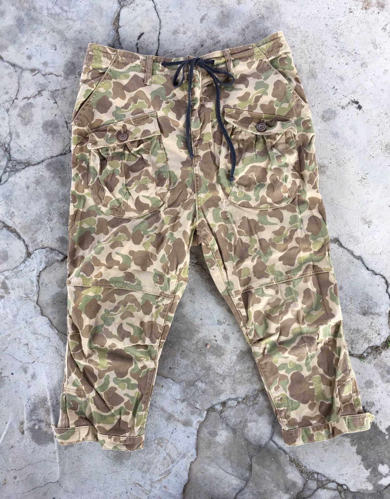 RAGEBLUE Military Clothing Camoflag Frogskin 3 Quarter Pants Size US 33 - 1 Thumbnail