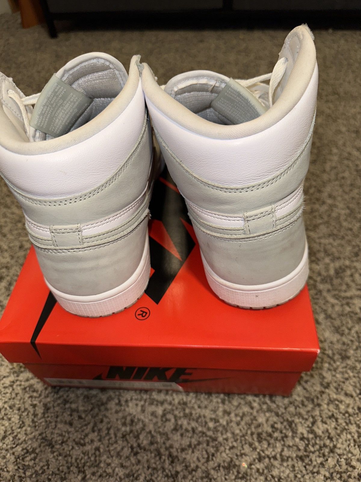 Jordan Brand Jordan 1 High OG Seafoam Size US 10 / EU 43 - 4 Thumbnail