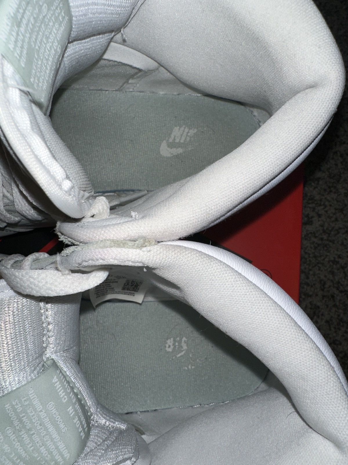Jordan Brand Jordan 1 High OG Seafoam Size US 10 / EU 43 - 6 Thumbnail
