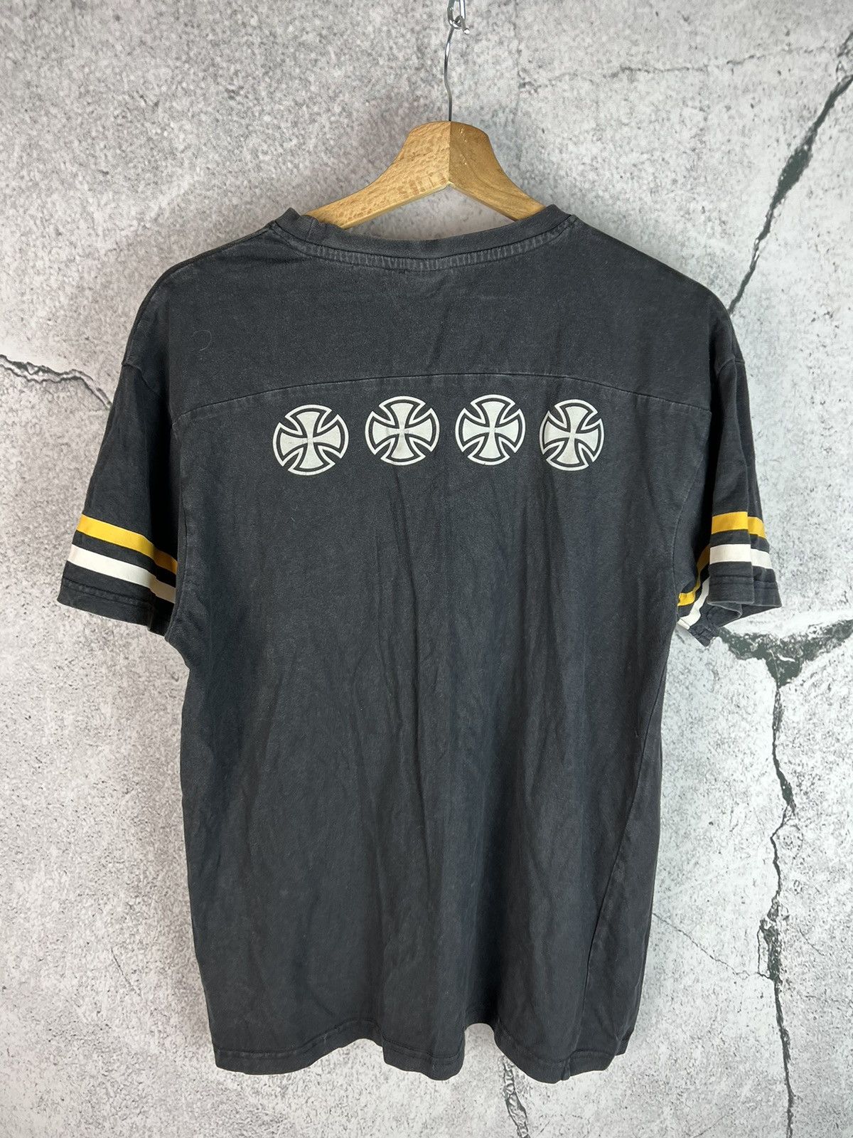 Independent Trading Co. Independent vintage spell out tshirt Size US M / EU 48-50 / 2 - 2 Thumbnail