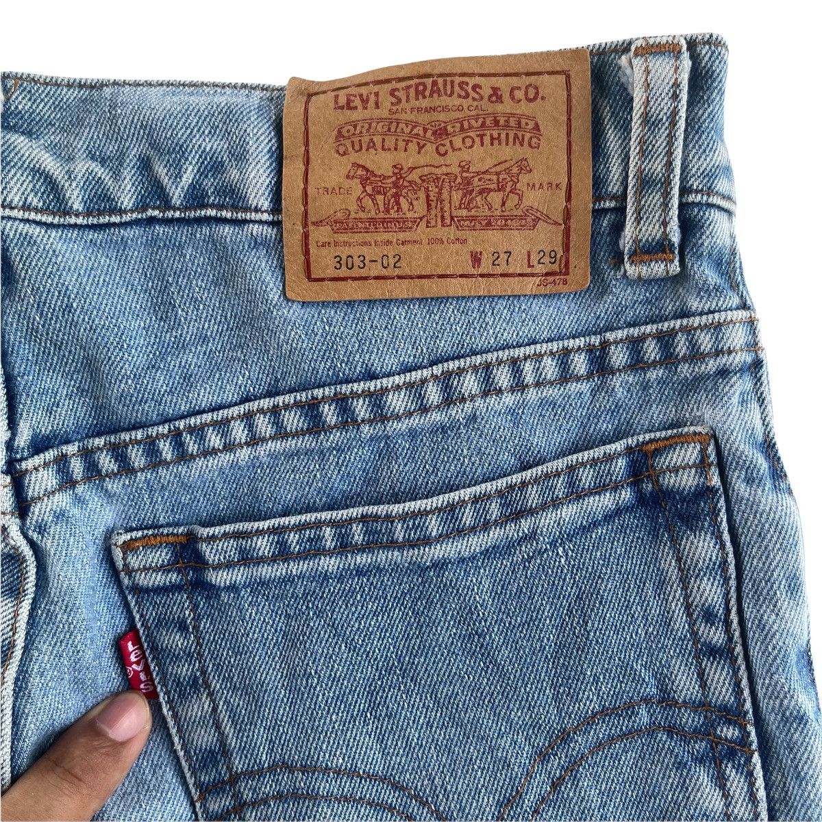 Levi's × Levi's Vintage Clothing × Vintage 80s Levi’s Faded Blue Washed Denim Jeans 27x29 Size US 27 - 4 Thumbnail