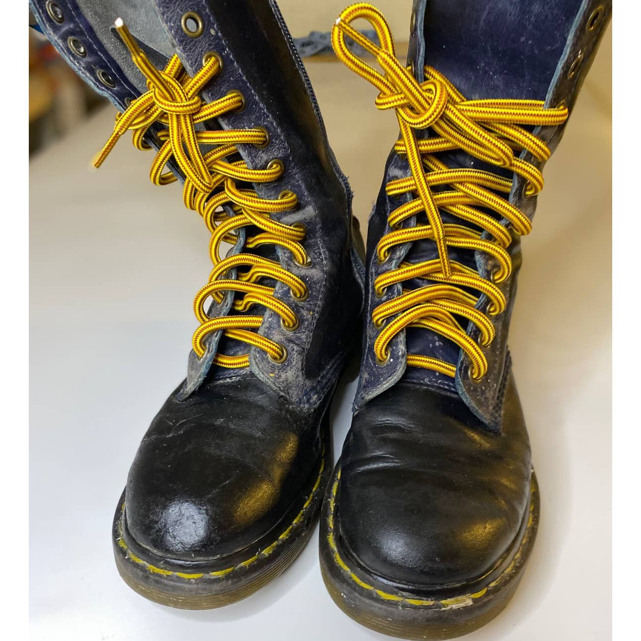 Dr martens virginia 1b99 deals